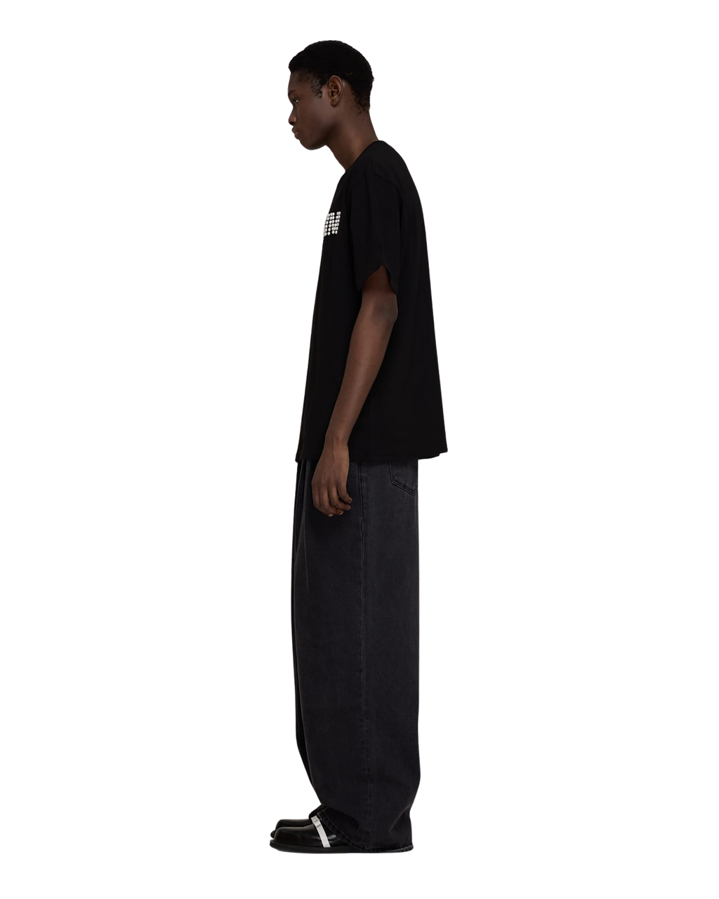 Kimhe Kim - Logo T-Shirt With Pearl Embellishment (Black) product image 8 | TRAB K-Fashion Australia