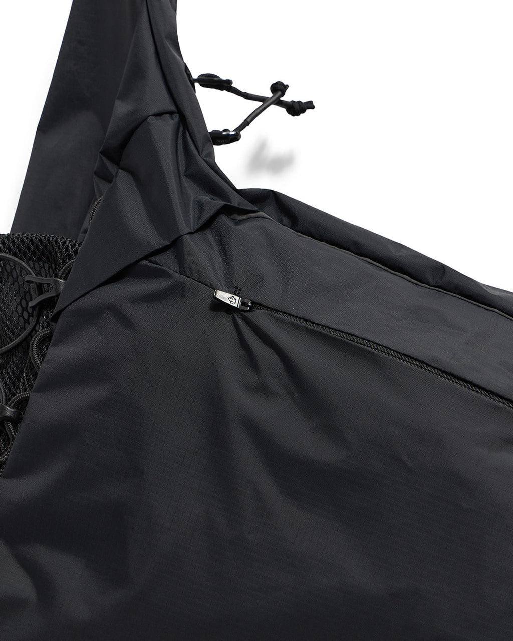 Eastlogue - Aero Pocketable Hobo Bag (Black) product image 7 | TRAB K-Fashion Australia