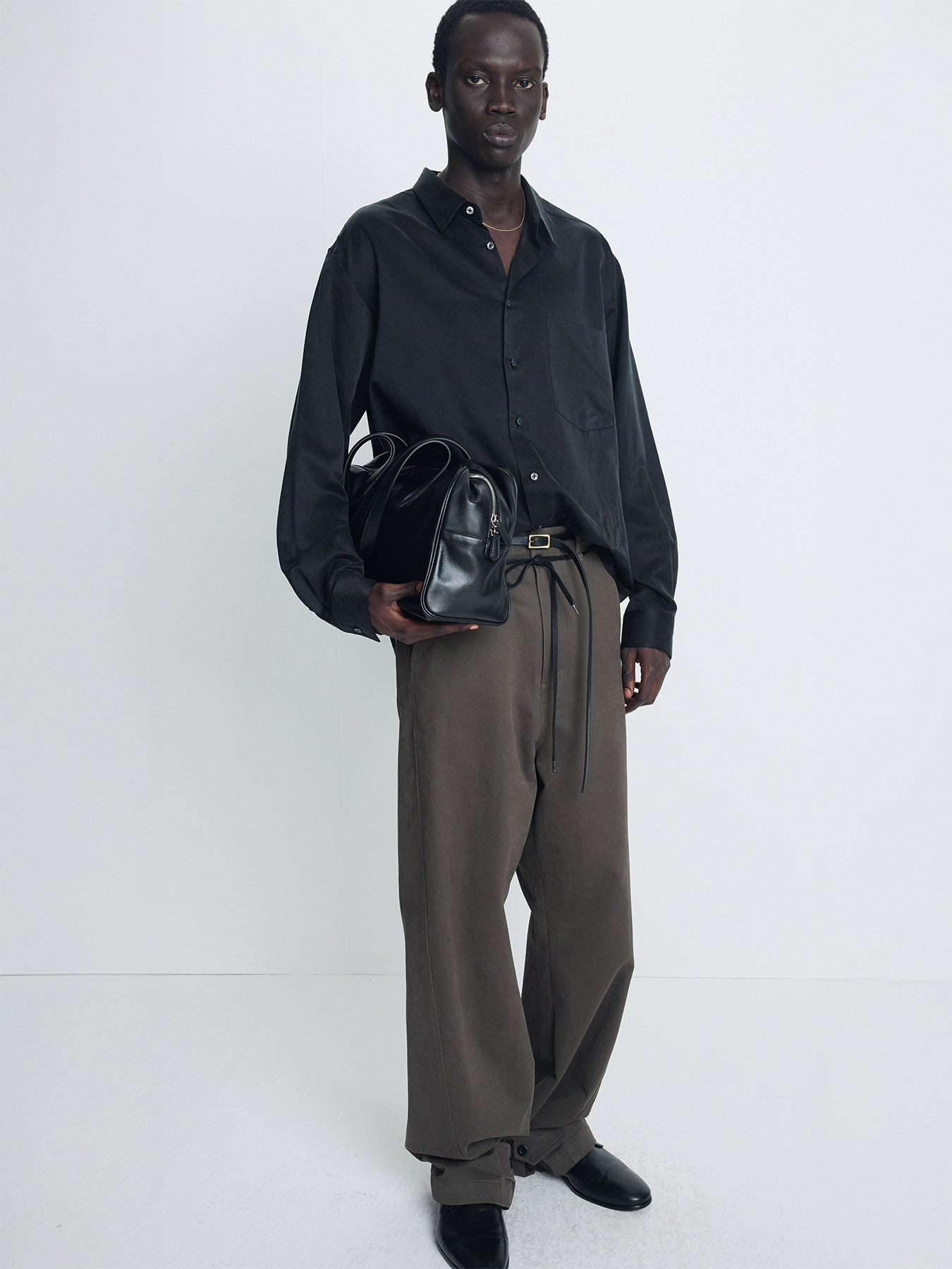 Tonywack - Silk Cotton Essential Shirt (Black) product image 4 | TRAB K-Fashion Australia