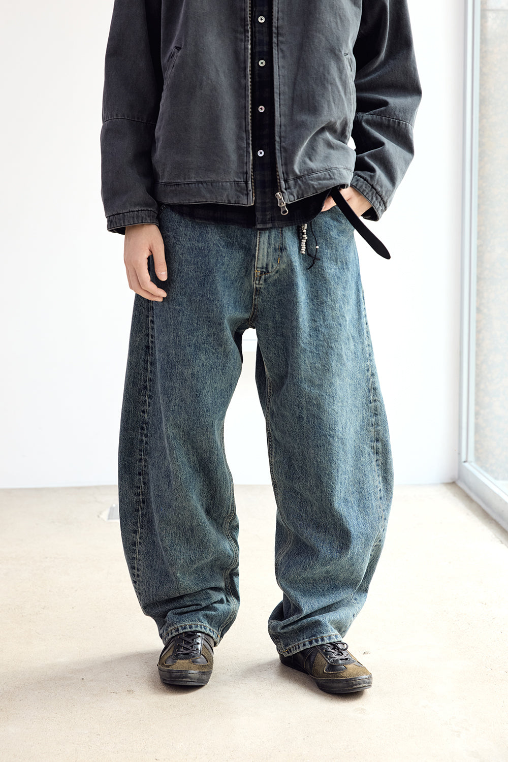 Hatchingroom - Curve Jeans Vintage (Blue) product image 9 | TRAB K-Fashion Australia