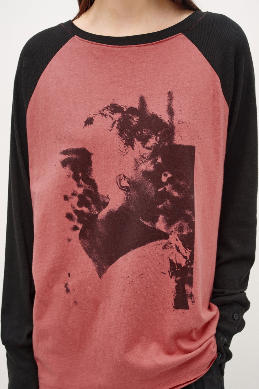 Insilence - Graphic Washed Raglan T-Shirt (Red) product image 2 | TRAB K-Fashion Australia