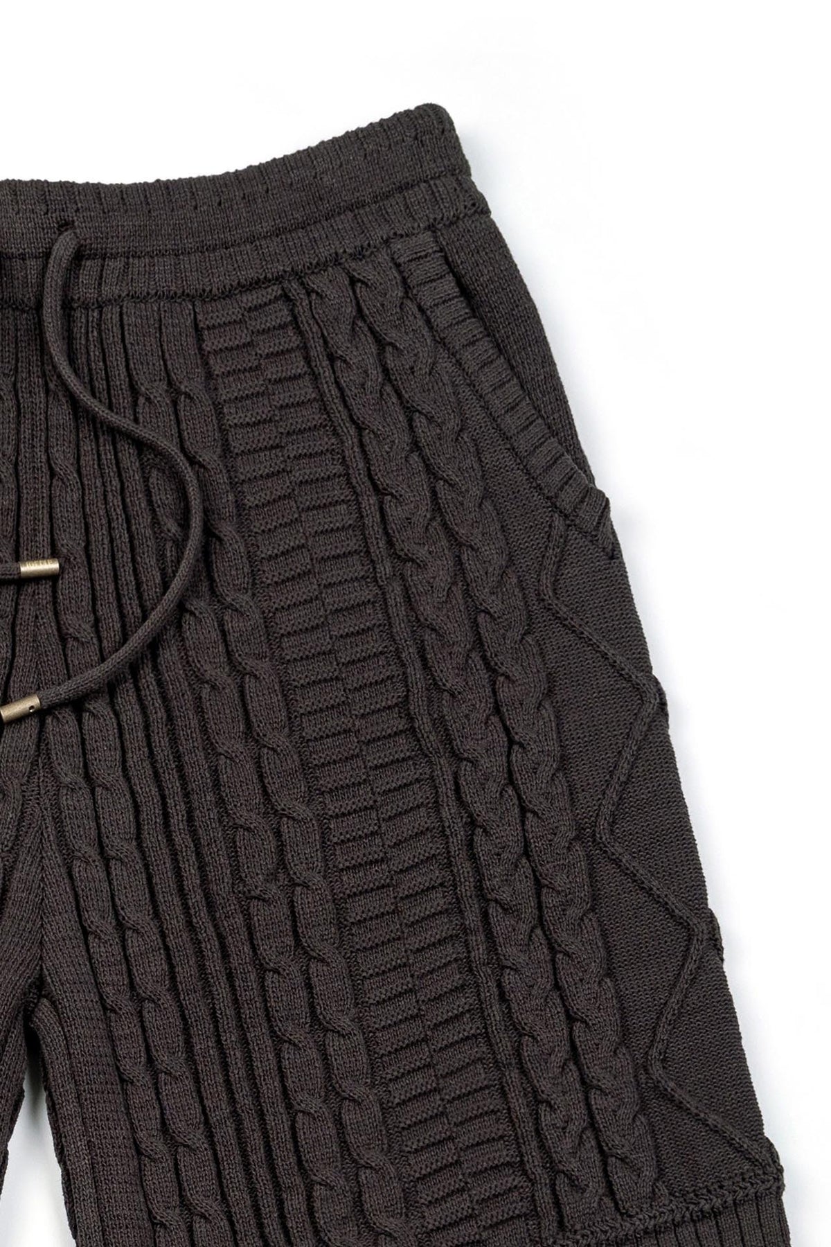Ioedle - Seeping New Town Cable Knit Shorts (Charcoal) product image 4 | TRAB K-Fashion Australia