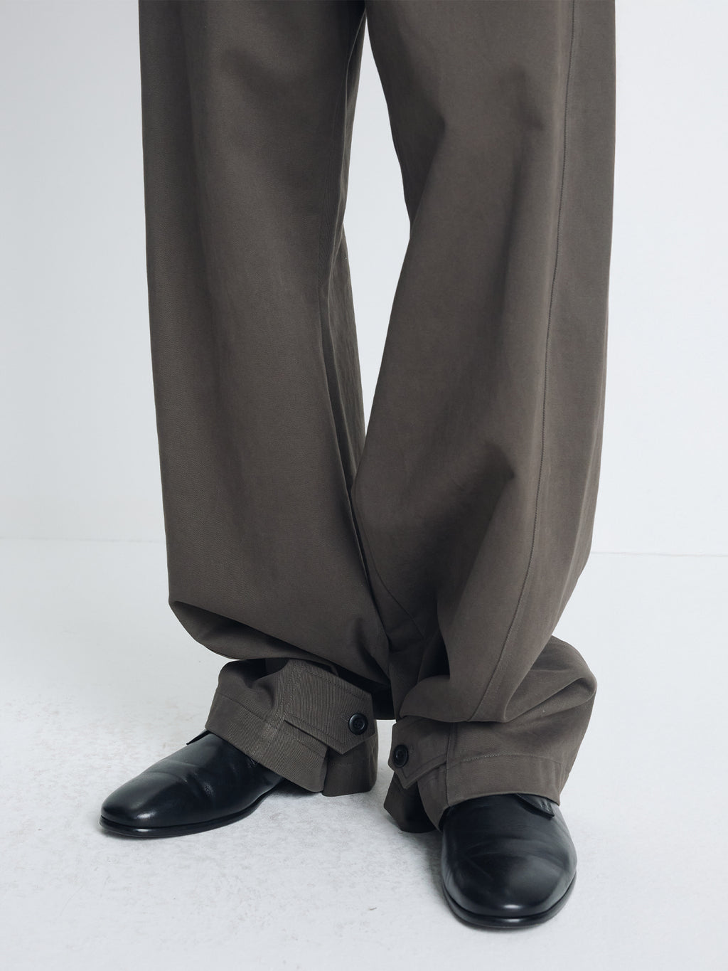 Tonywack - Brushed Cotton Drill Relaxed String Pants (Olive) product image 7 | TRAB K-Fashion Australia