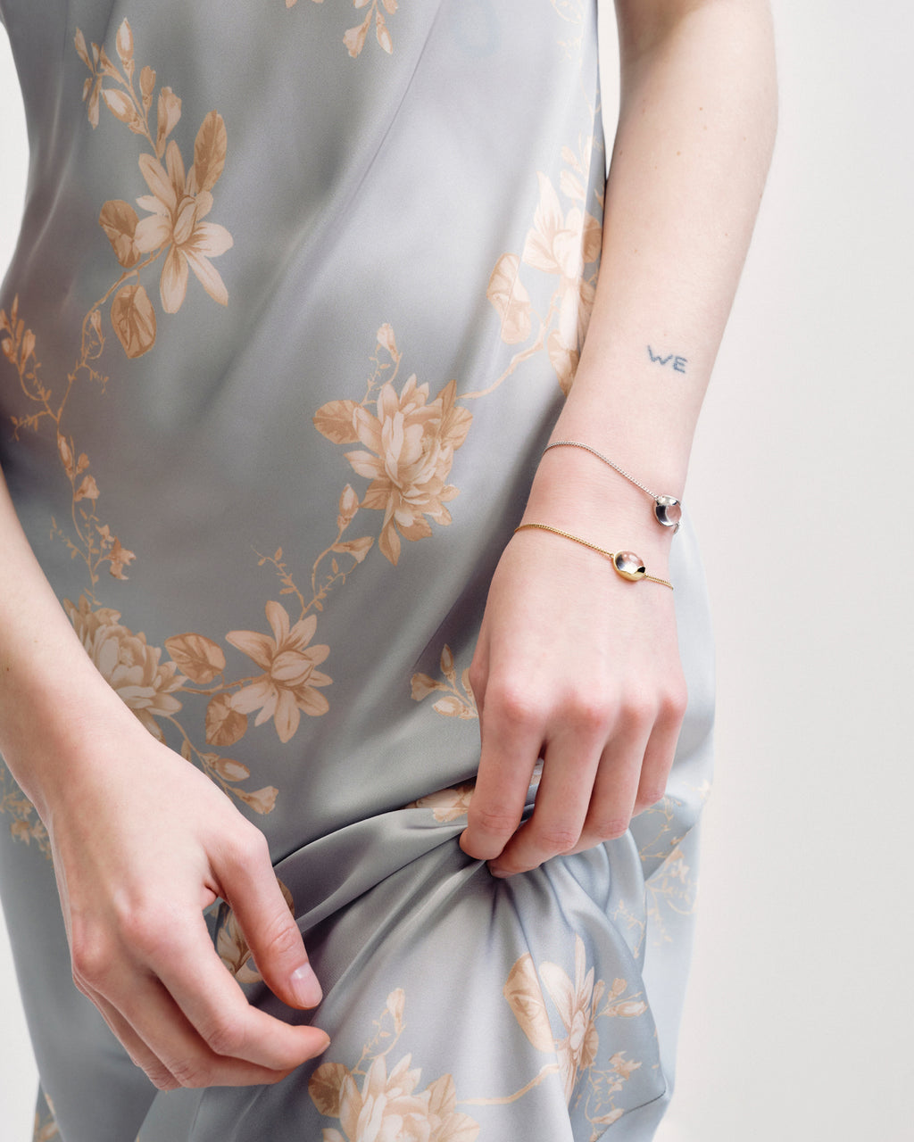 Numbering - Ellipse Glass Bracelet #7925 product image 1 | TRAB K-Fashion Australia