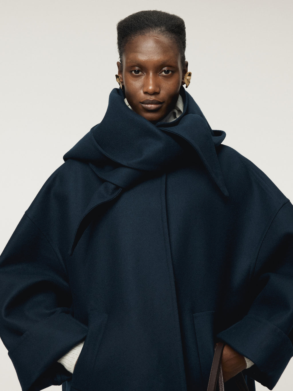 Recto - Oversized Handmade Hoody Coat (Navy) product image 5 | TRAB K-Fashion Australia