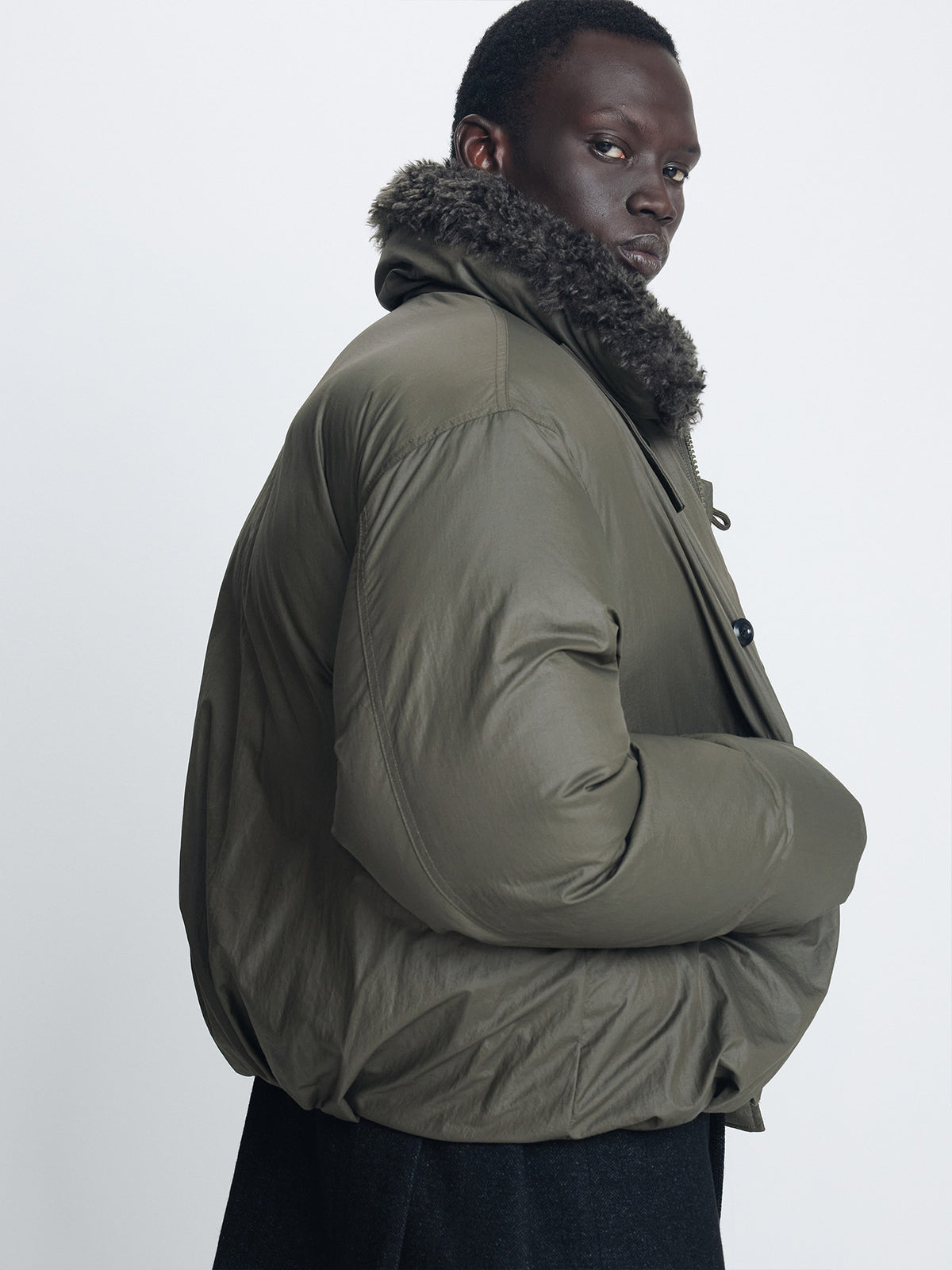 Tonywack - Shearling Collar Puffer Blouson (Olive) product image 4 | TRAB K-Fashion Australia