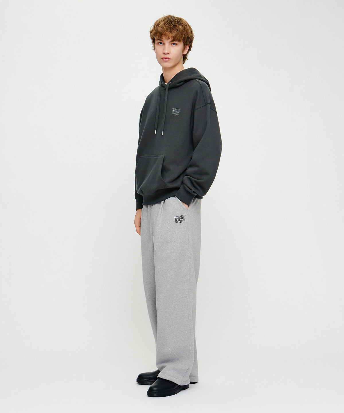 Marithe & Francois Girbaud - One Tuck Wide Sweat Joggers (brushed) (Heather Gray) product image 4 | TRAB K-Fashion Australia