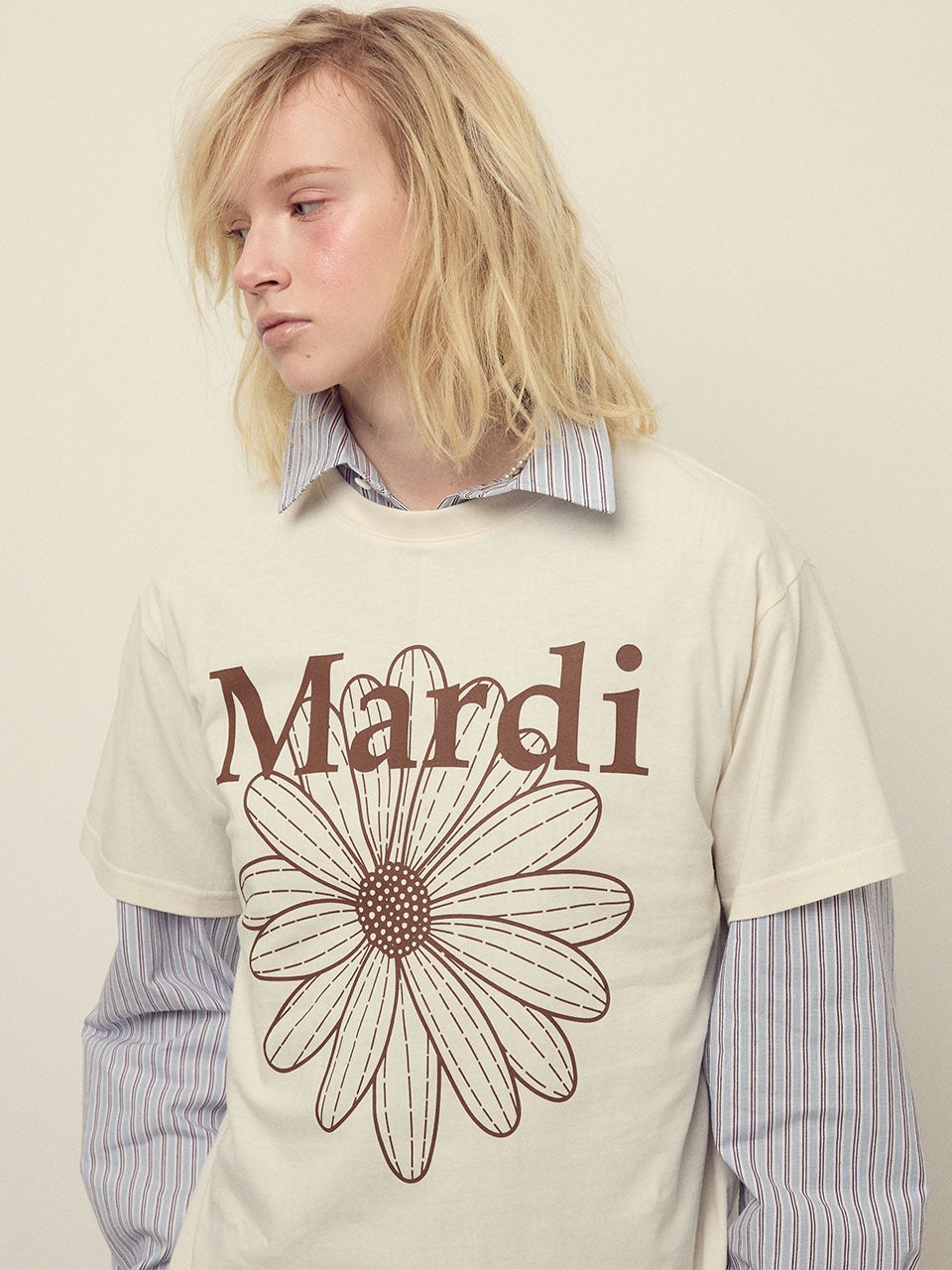 Mardi Mercredi - Tshirt Flowermardi (Cream Brown) product image 1 | TRAB K-Fashion Australia