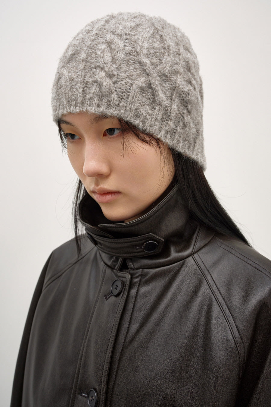 Insilence - Cable Knit Beanie (Melange Brown) product image 2 | TRAB K-Fashion Australia
