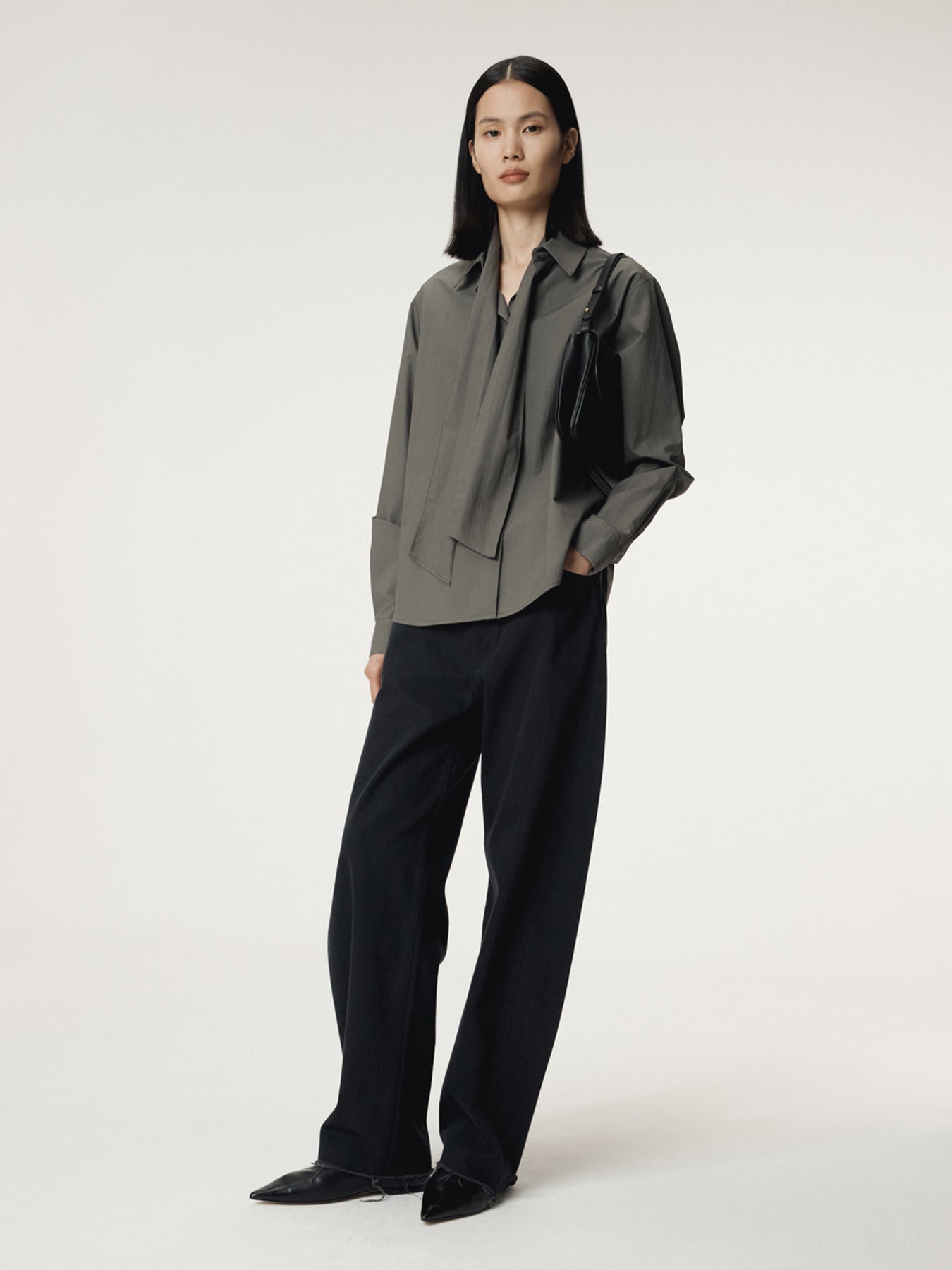 Recto - 90S High-Rise Curved Leg Jeans (Black) product image 5 | TRAB K-Fashion Australia