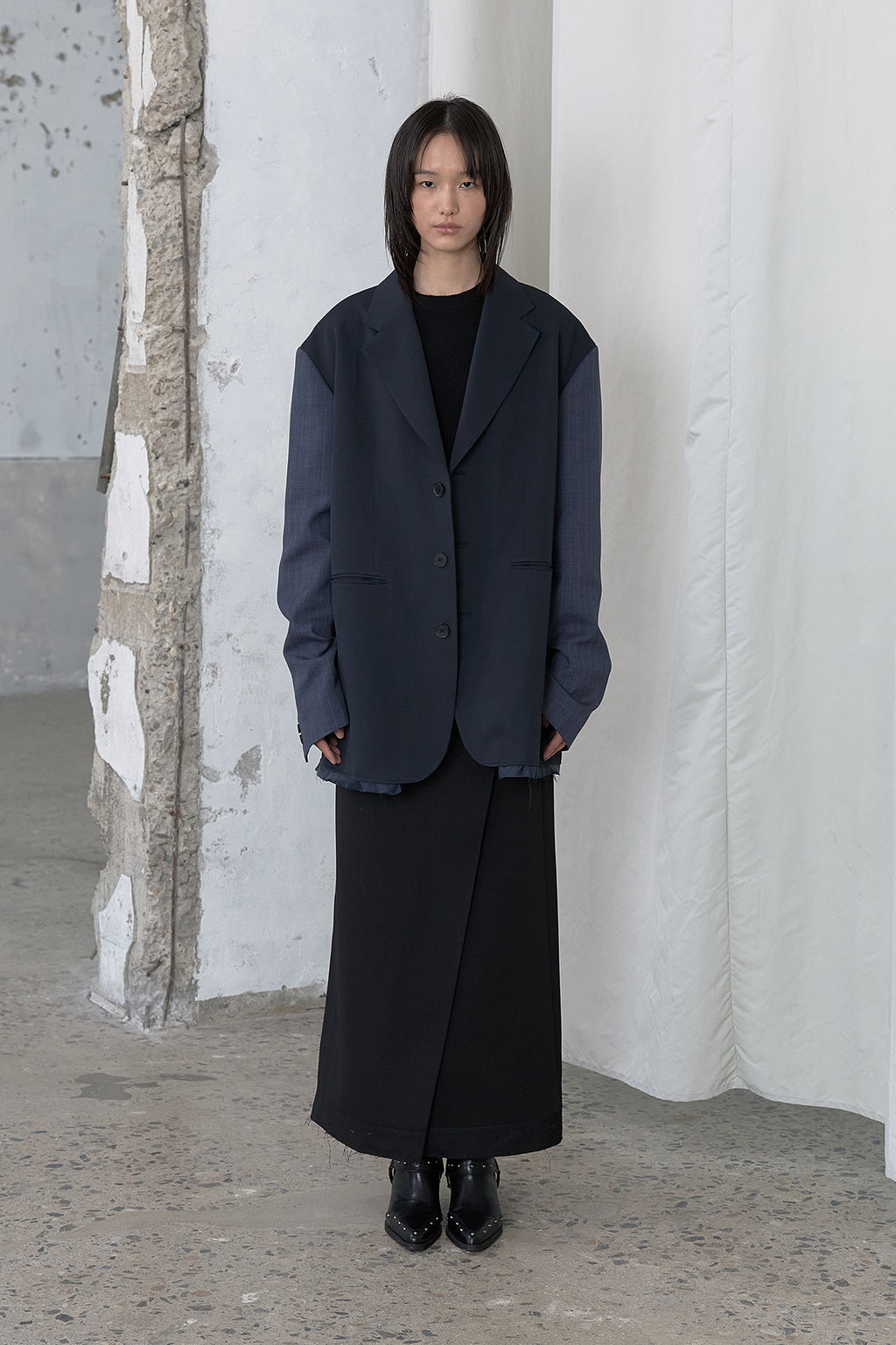 Deinet - Belt Long Raw Skirt (Black) product image 1 | TRAB K-Fashion Australia