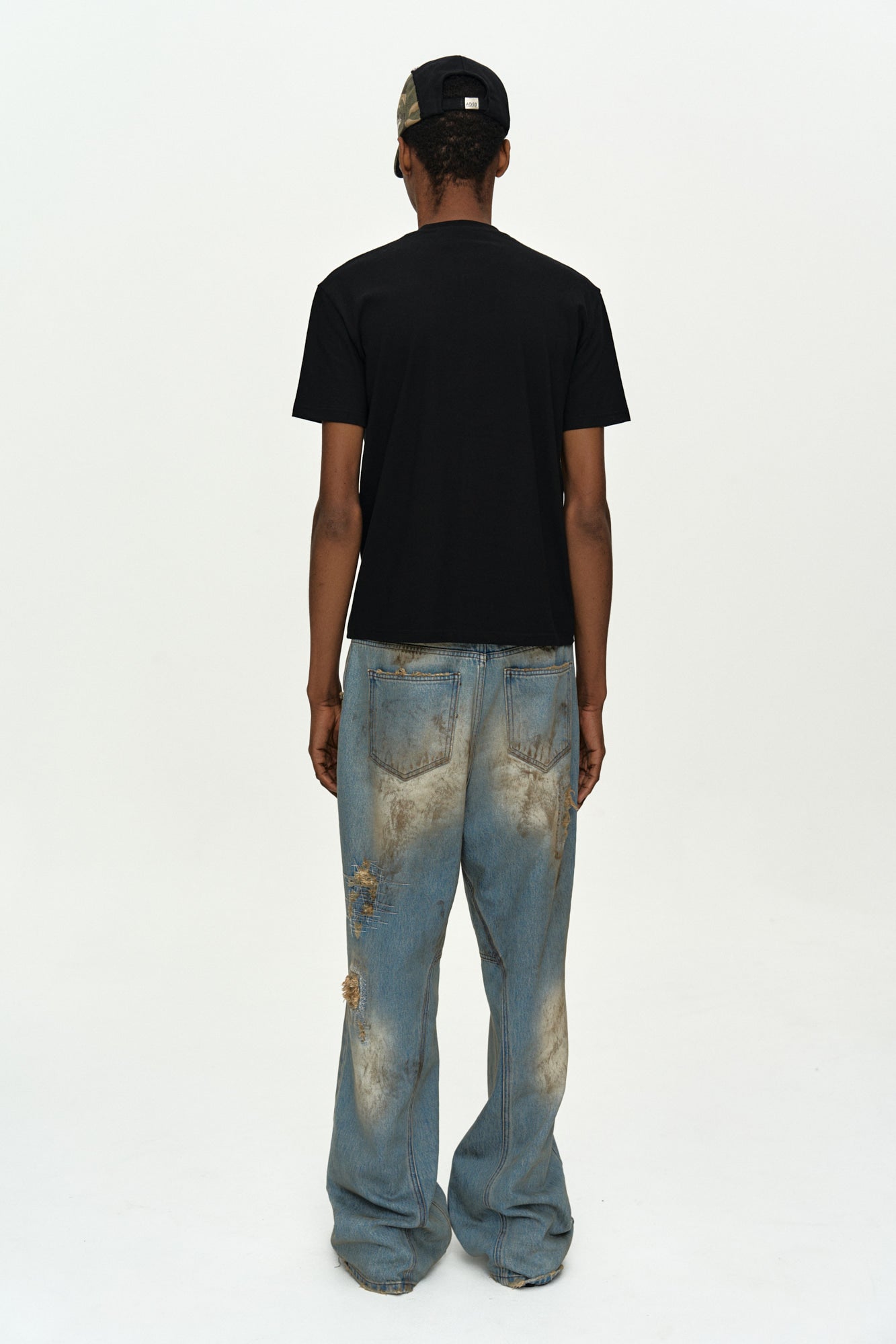 Andersson Bell - (essential) Unisex Heart T-Shirt (Black) product image 4 | TRAB K-Fashion Australia