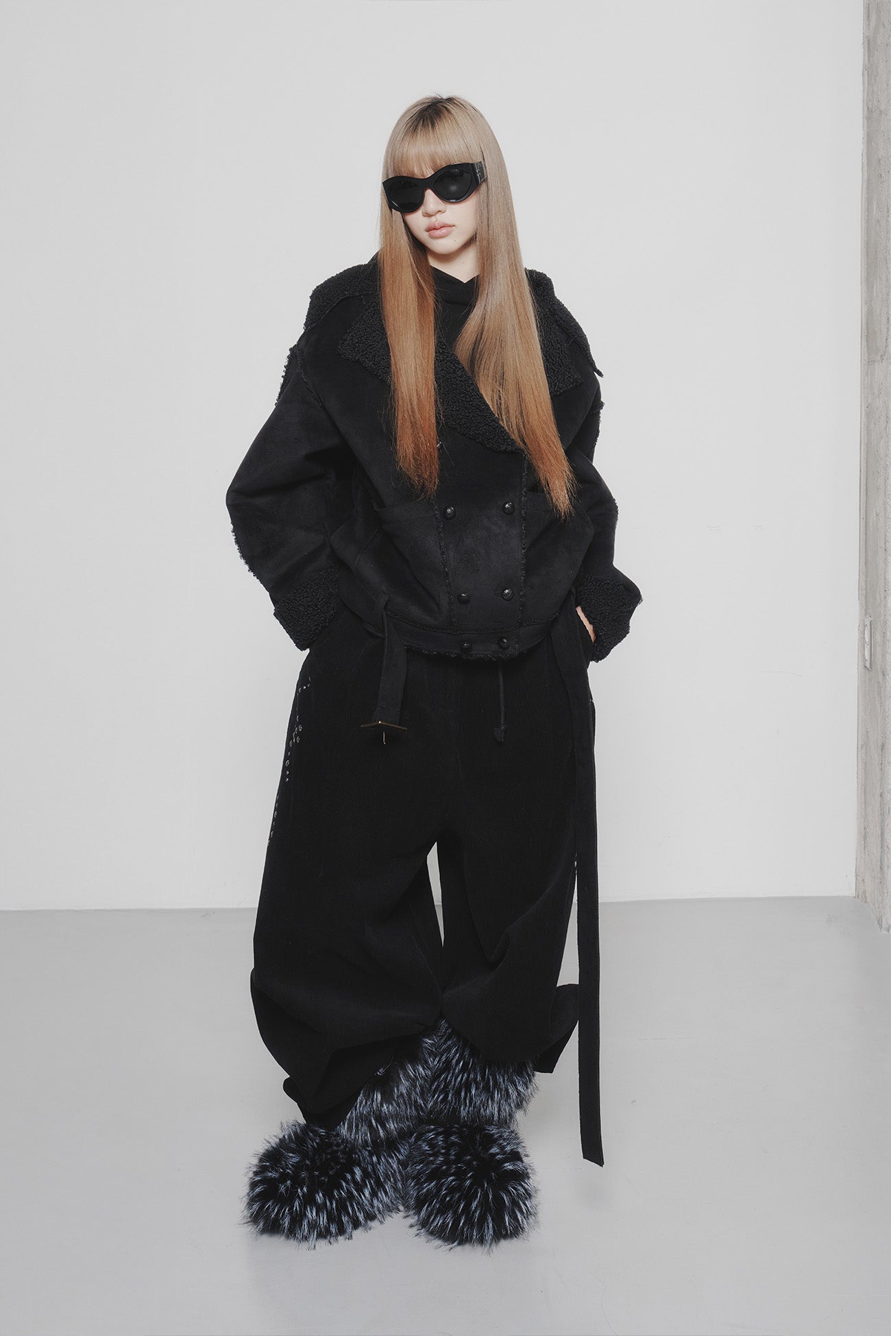 Deinet - Button Up Belted Shearling Jacket (Black) product image 4 | TRAB K-Fashion Australia