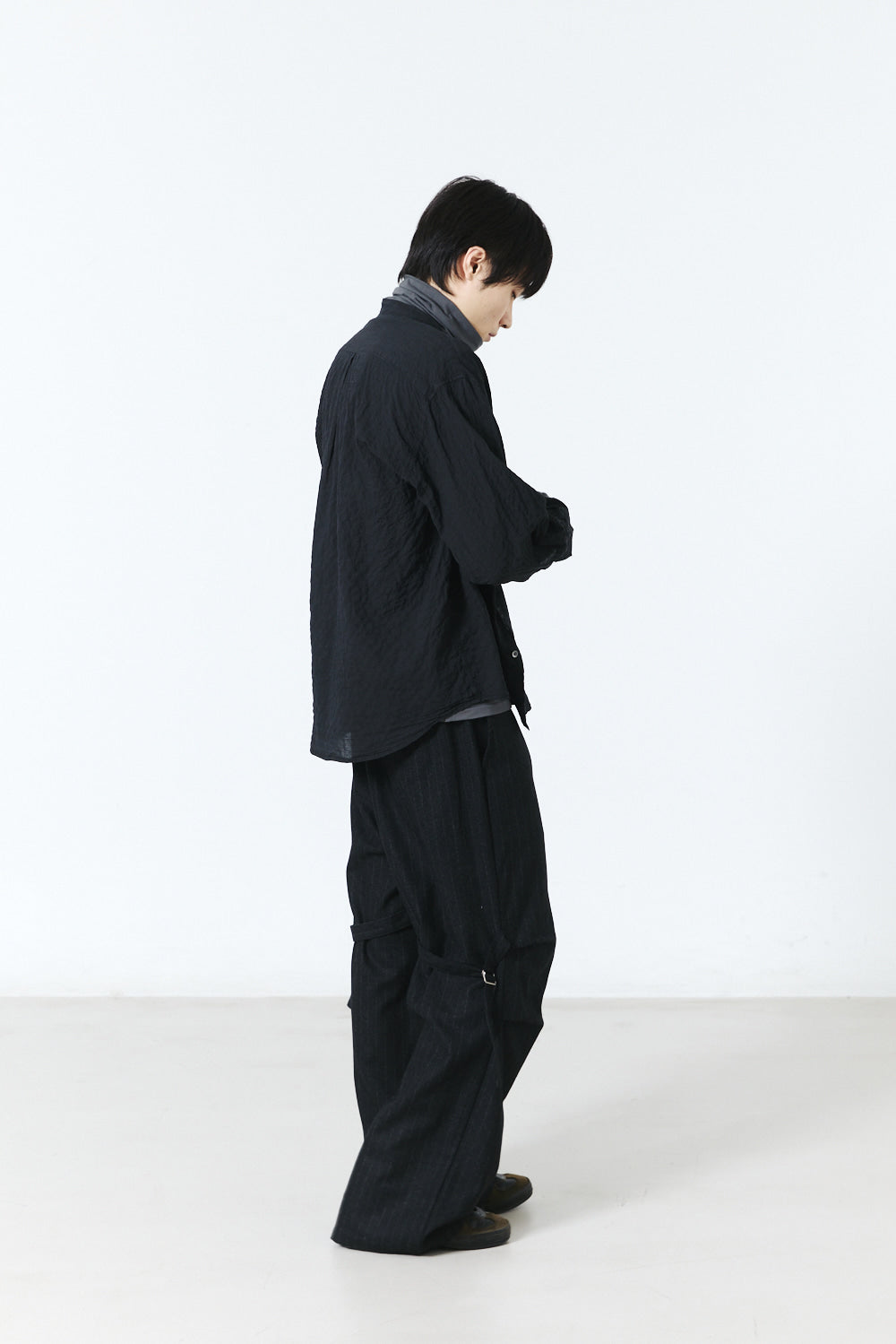 Hatchingroom - Band Collar Shirt Pin Check Dyed (Charcoal) product image 12 | TRAB K-Fashion Australia