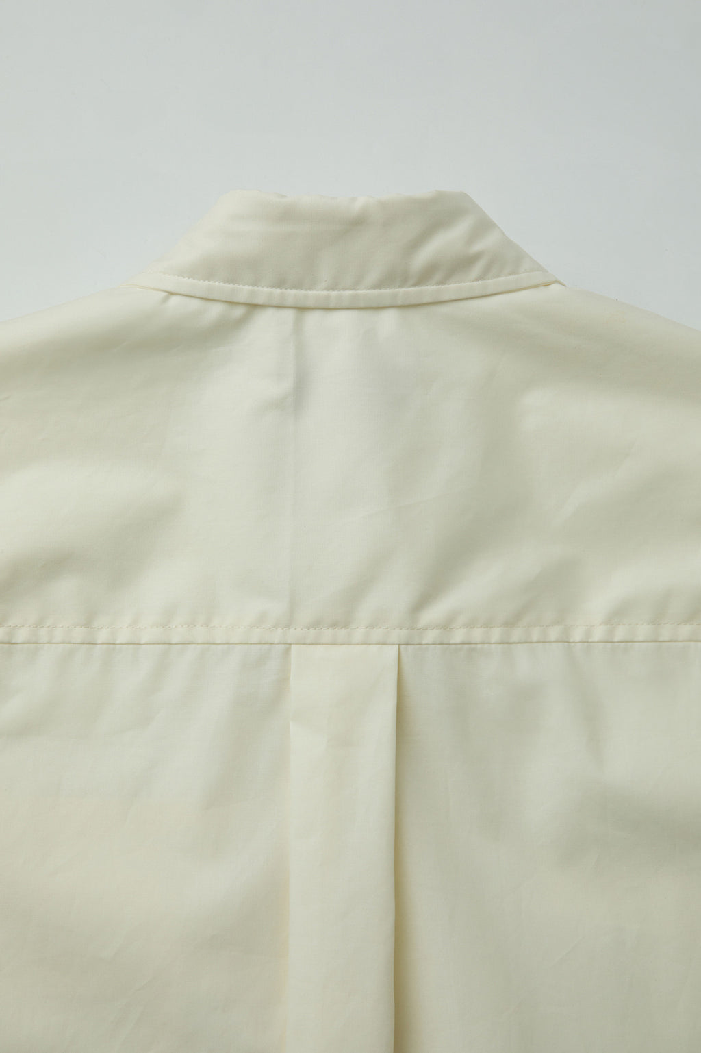 Coor - One Pocket Papery Cotton Half Shirt (Ivory) product image 6 | TRAB K-Fashion Australia
