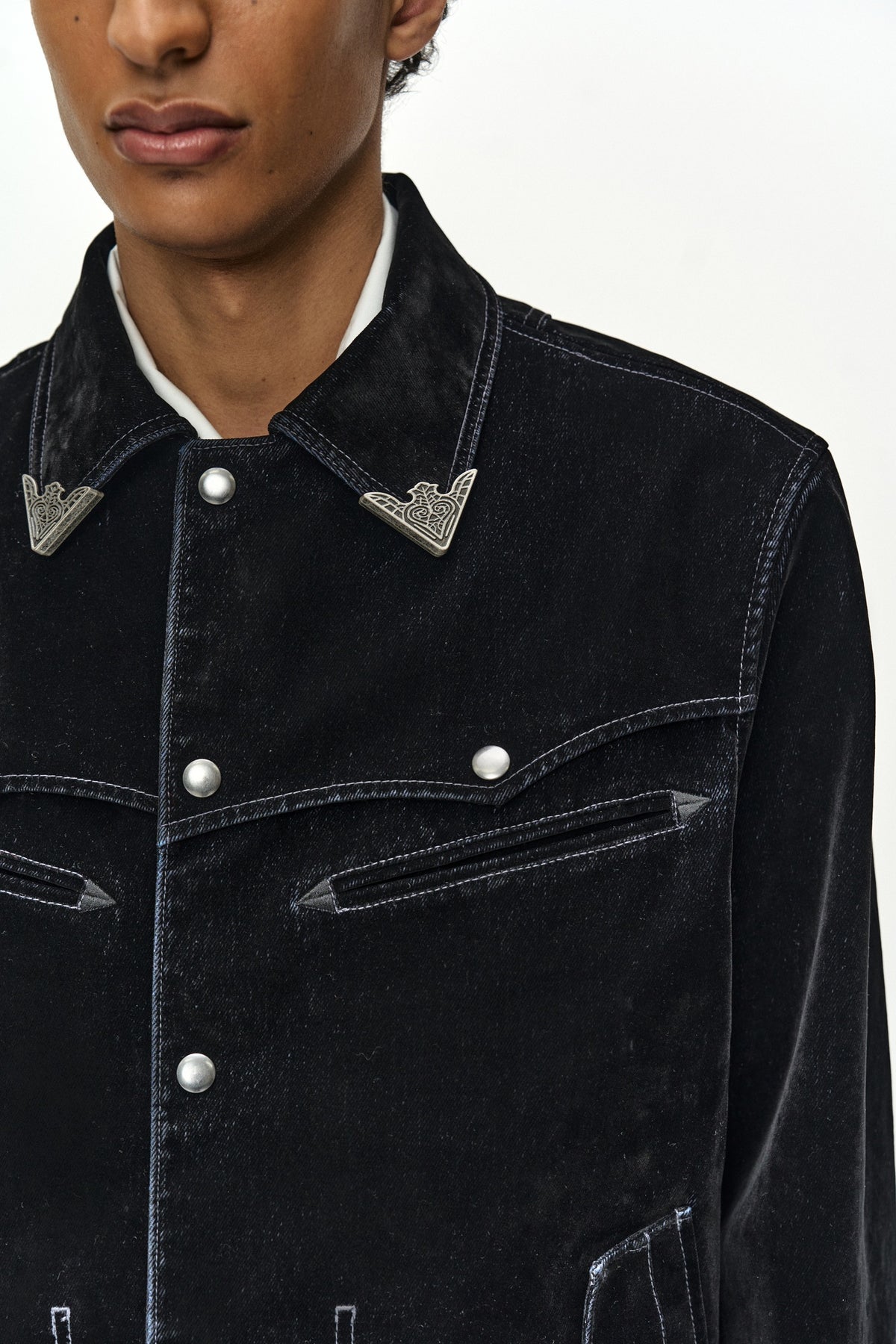 Andersson Bell - Atlanta Flock Velvet Jacket (Black) product image 11 | TRAB K-Fashion Australia