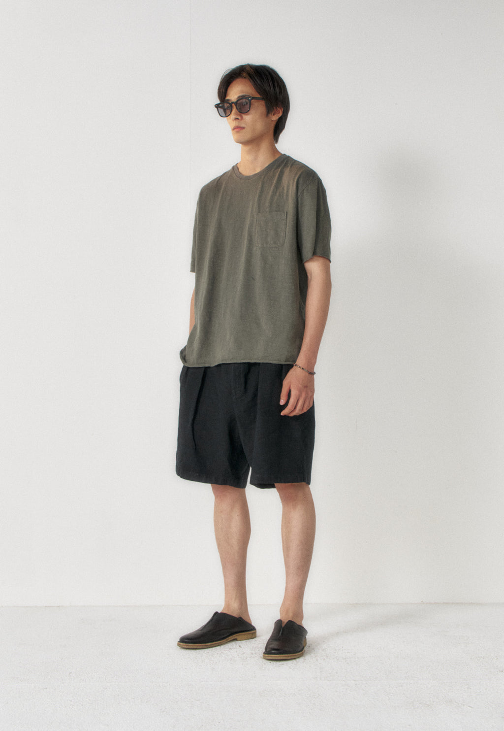 Art if acts - Washed Linen Two Tuck Shorts (Black) product image 3 | TRAB K-Fashion Australia