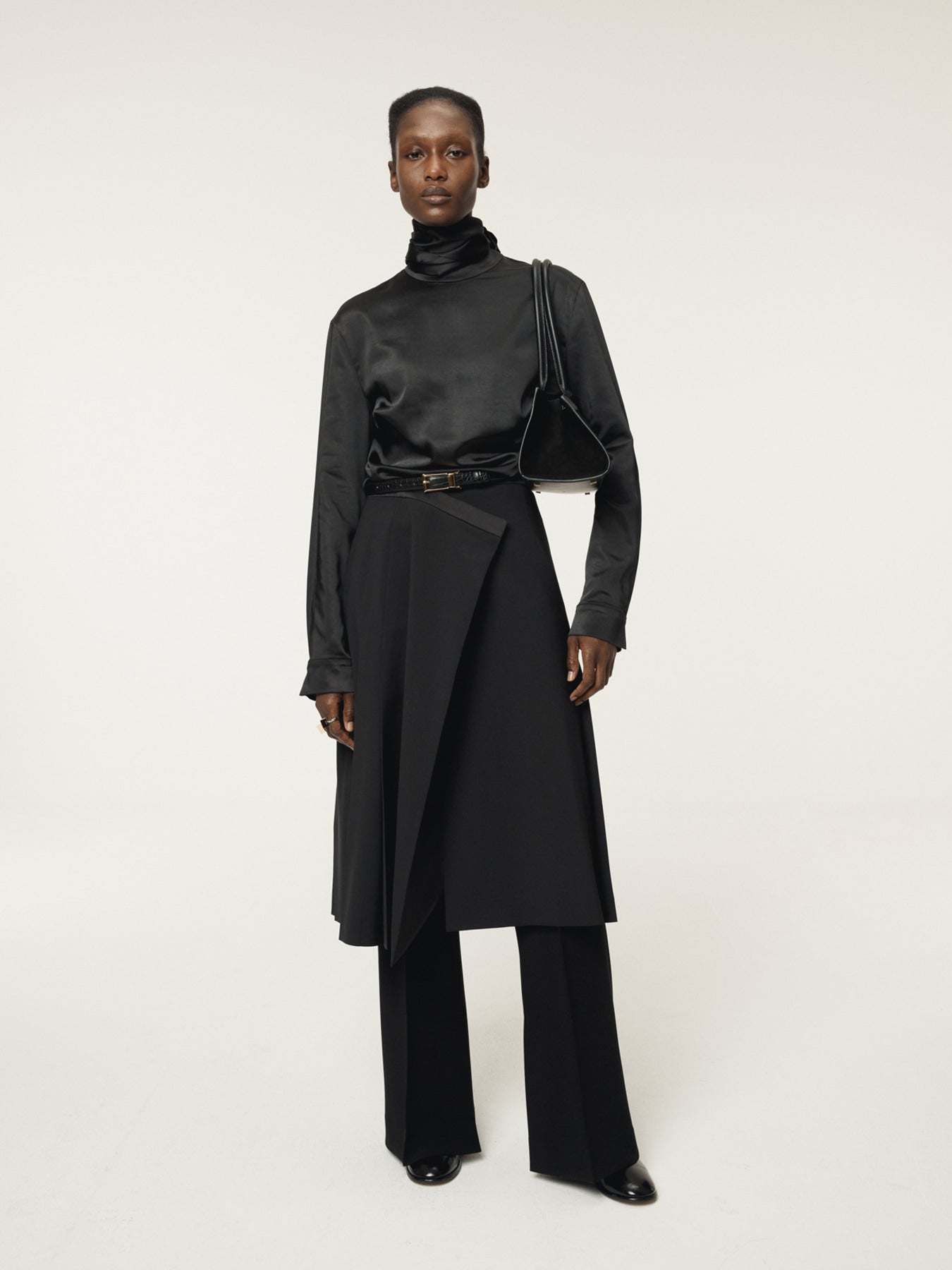 Recto - Pleated Wrap Skirt (Black) product image 5 | TRAB K-Fashion Australia