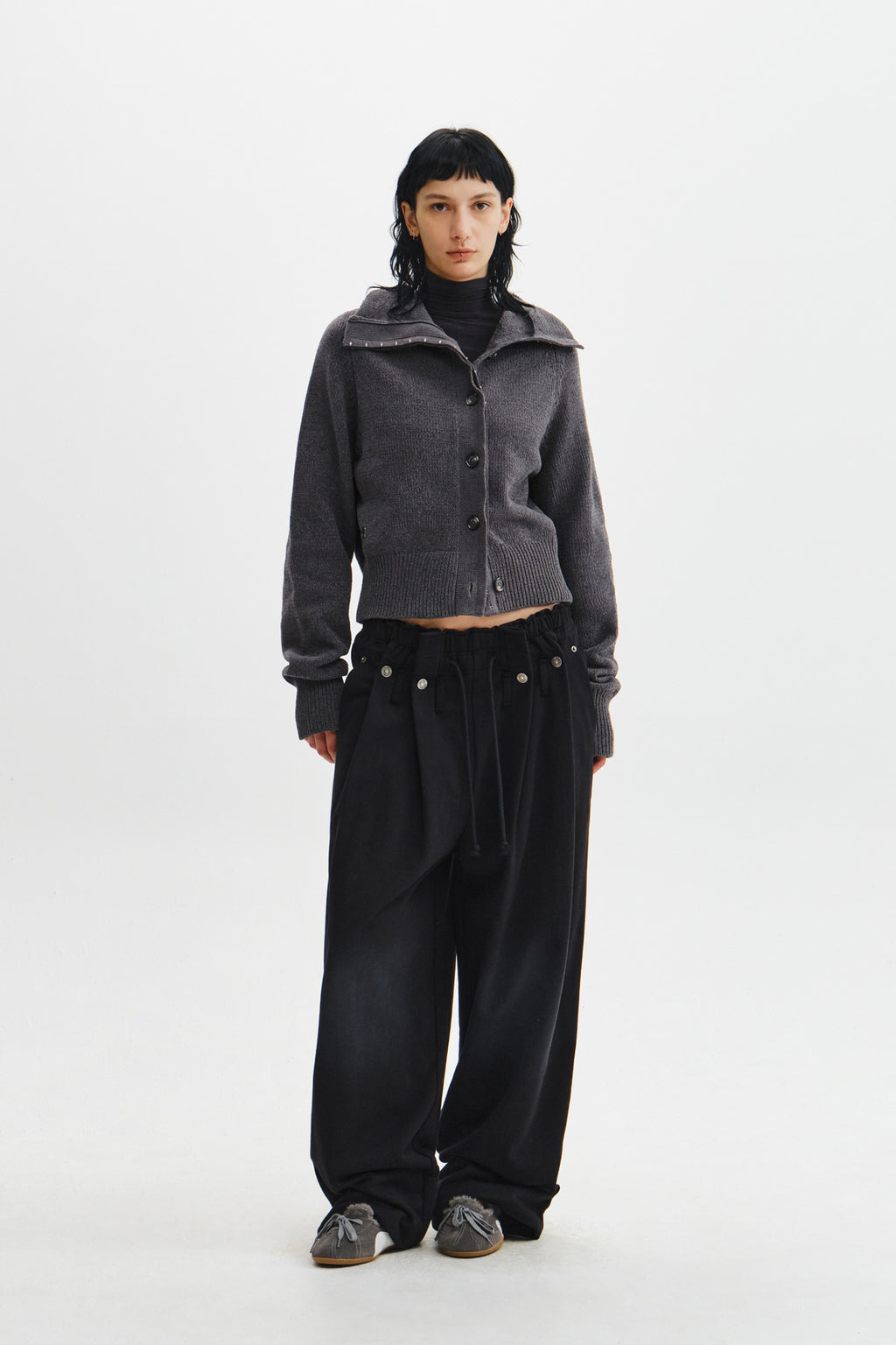 Matin Kim - Snap Tuck Washed Sweatpants (Black) product image 9 | TRAB K-Fashion Australia