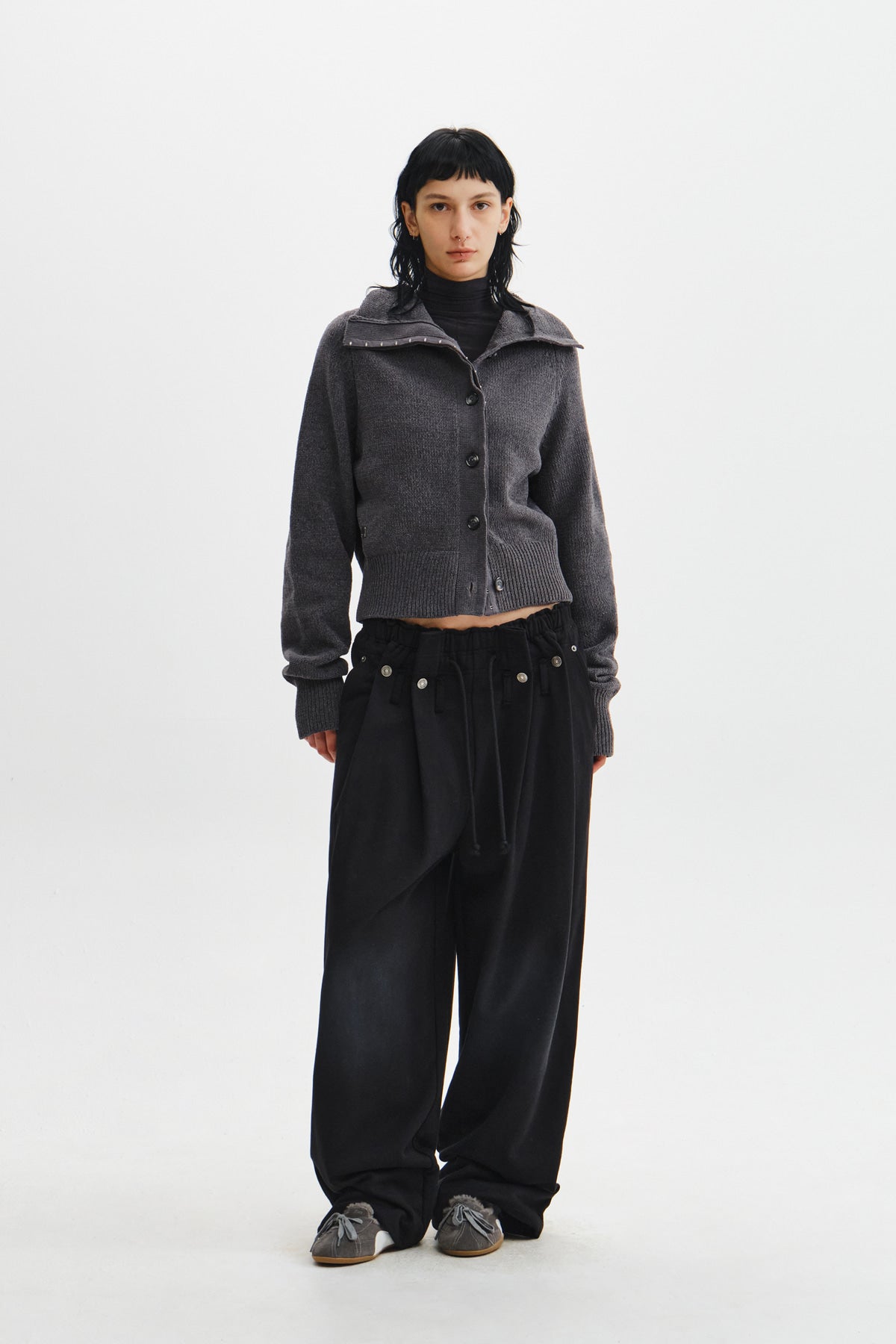 Matin Kim - Snap Tuck Washed Sweatpants (Black) product image 9 | TRAB K-Fashion Australia