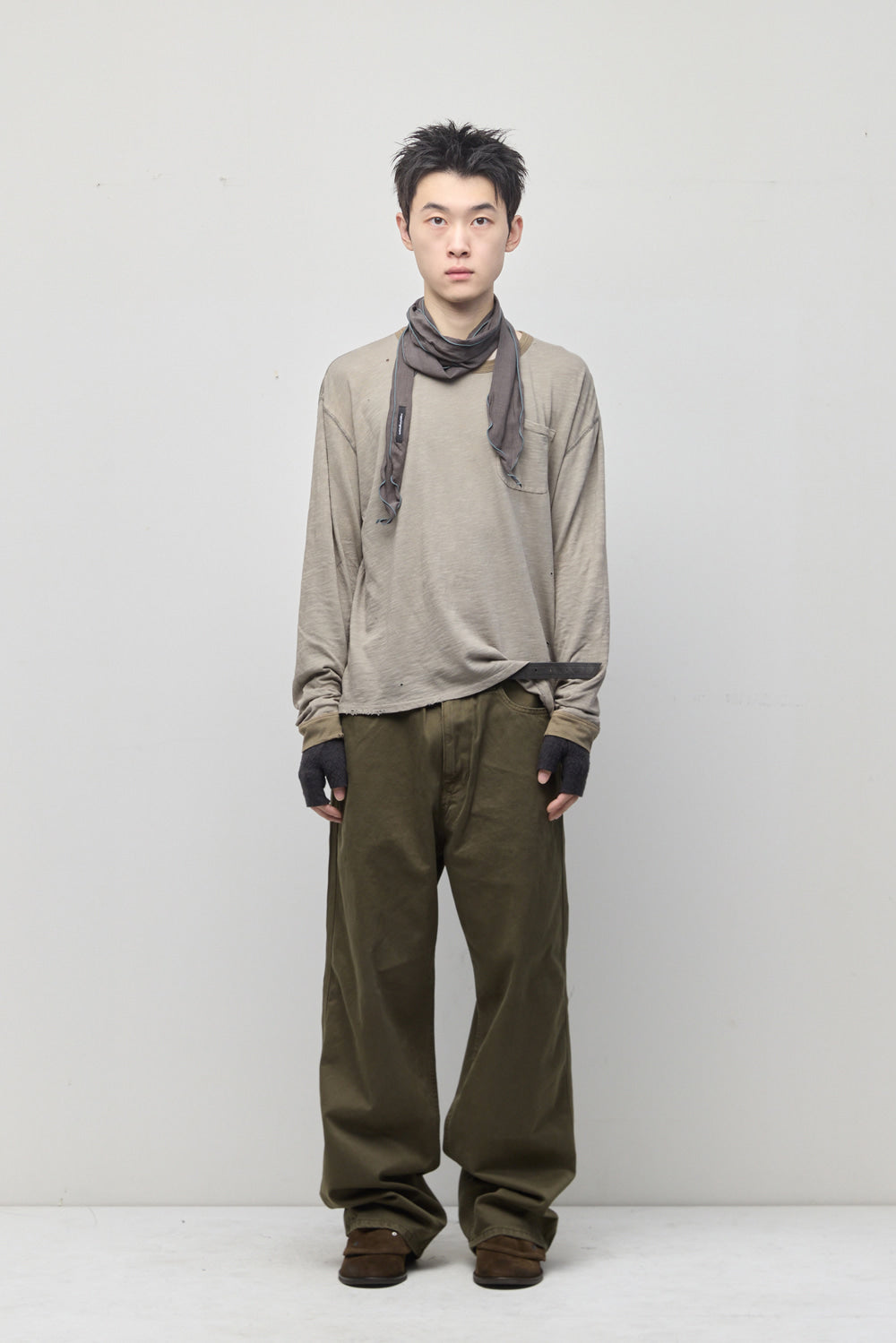 Hatchingroom - Hairy Gloves (Dark Khaki) product image 7 | TRAB K-Fashion Australia