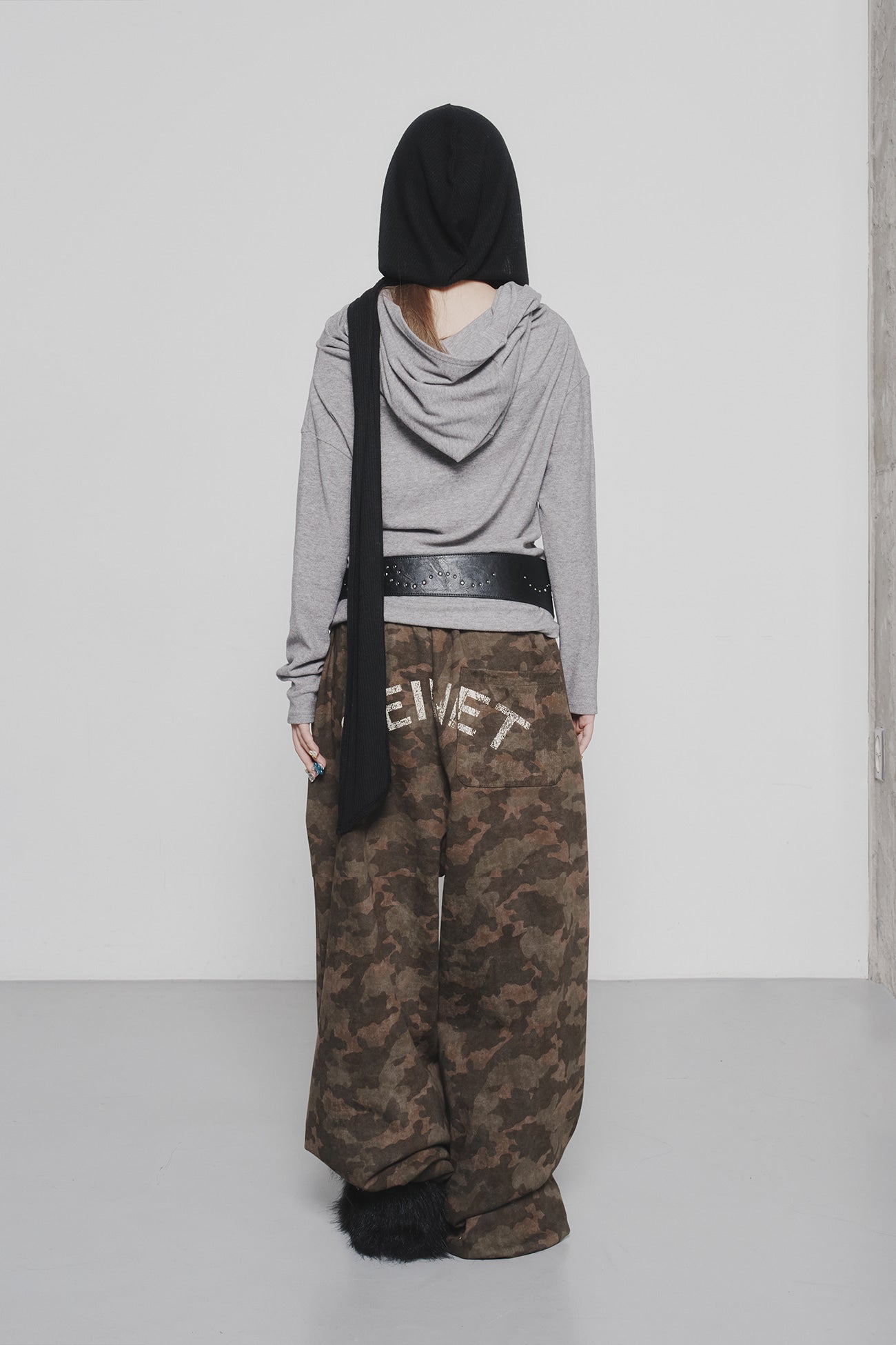 Deinet - Hug Me Hood Long Sleeve (Melange Grey) product image 3 | TRAB K-Fashion Australia