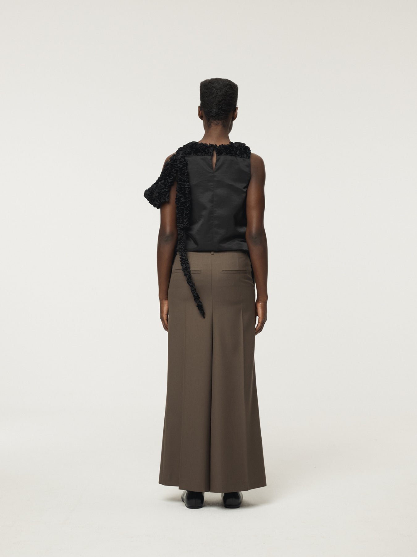 Recto - Sintra Slit Skirt Pants (Dark Khaki) product image 4 | TRAB K-Fashion Australia