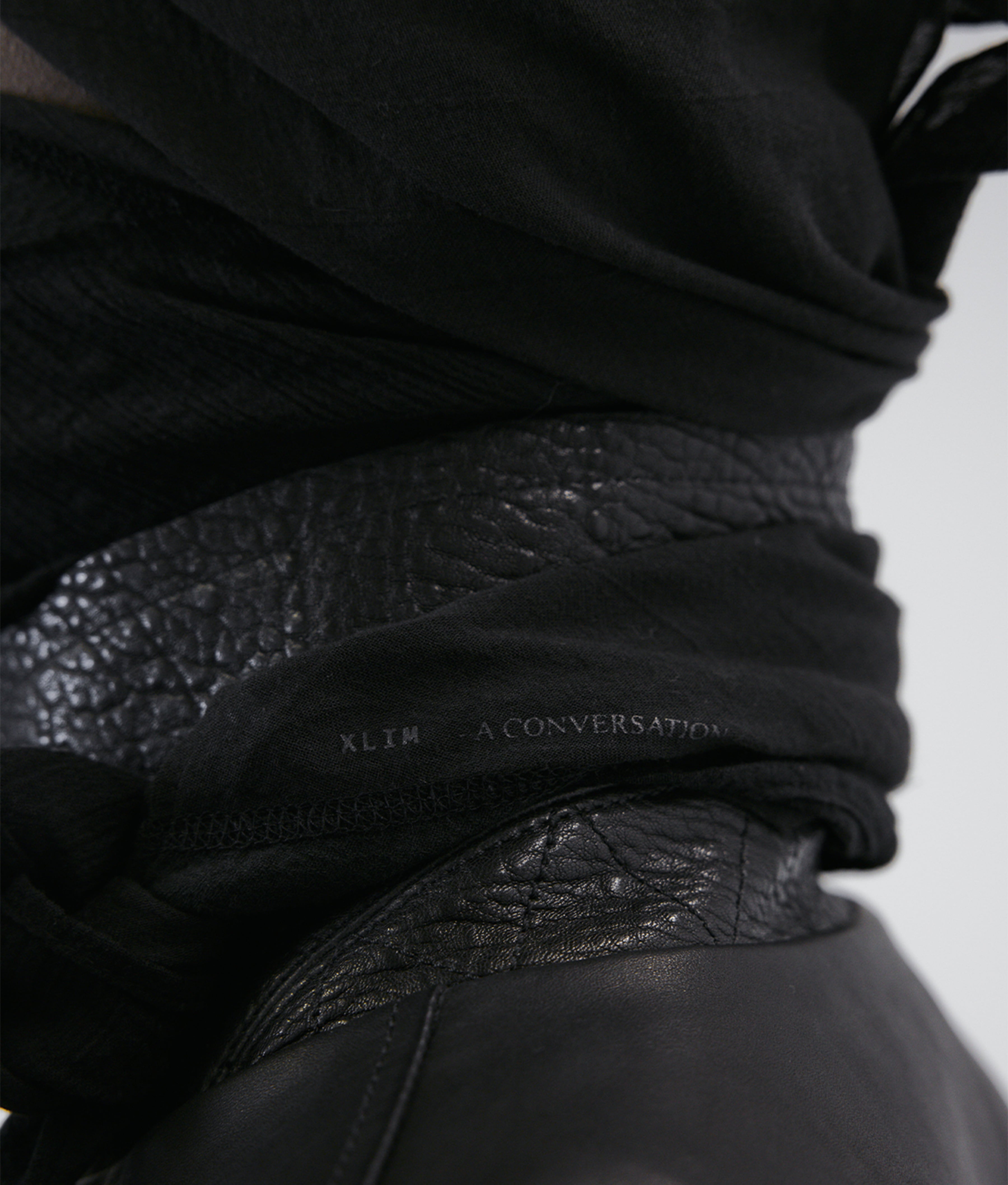 XLIM - Jhxlim 01 Bandana (Black) product image 6 | TRAB K-Fashion Australia