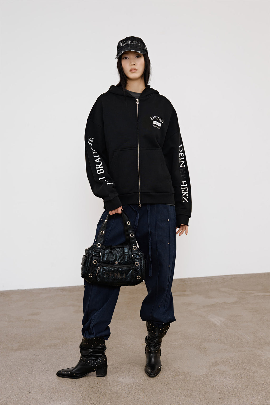 Deinet - German Lettering Hoodie Zip-Up (Black) product image 5 | TRAB K-Fashion Australia