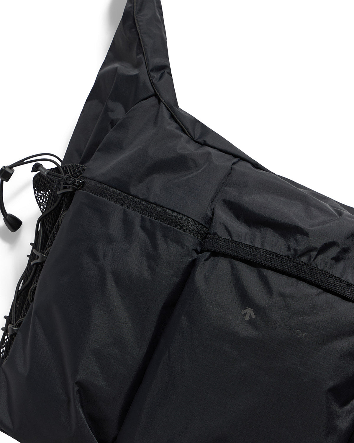 Eastlogue - Aero Pocketable Hobo Bag (Black) product image 6 | TRAB K-Fashion Australia