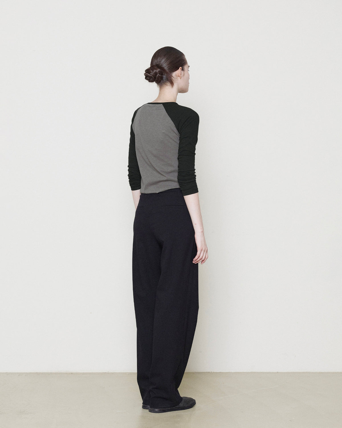 Brownyard - Raglan Long Sleeve (Black) product image 2 | TRAB K-Fashion Australia