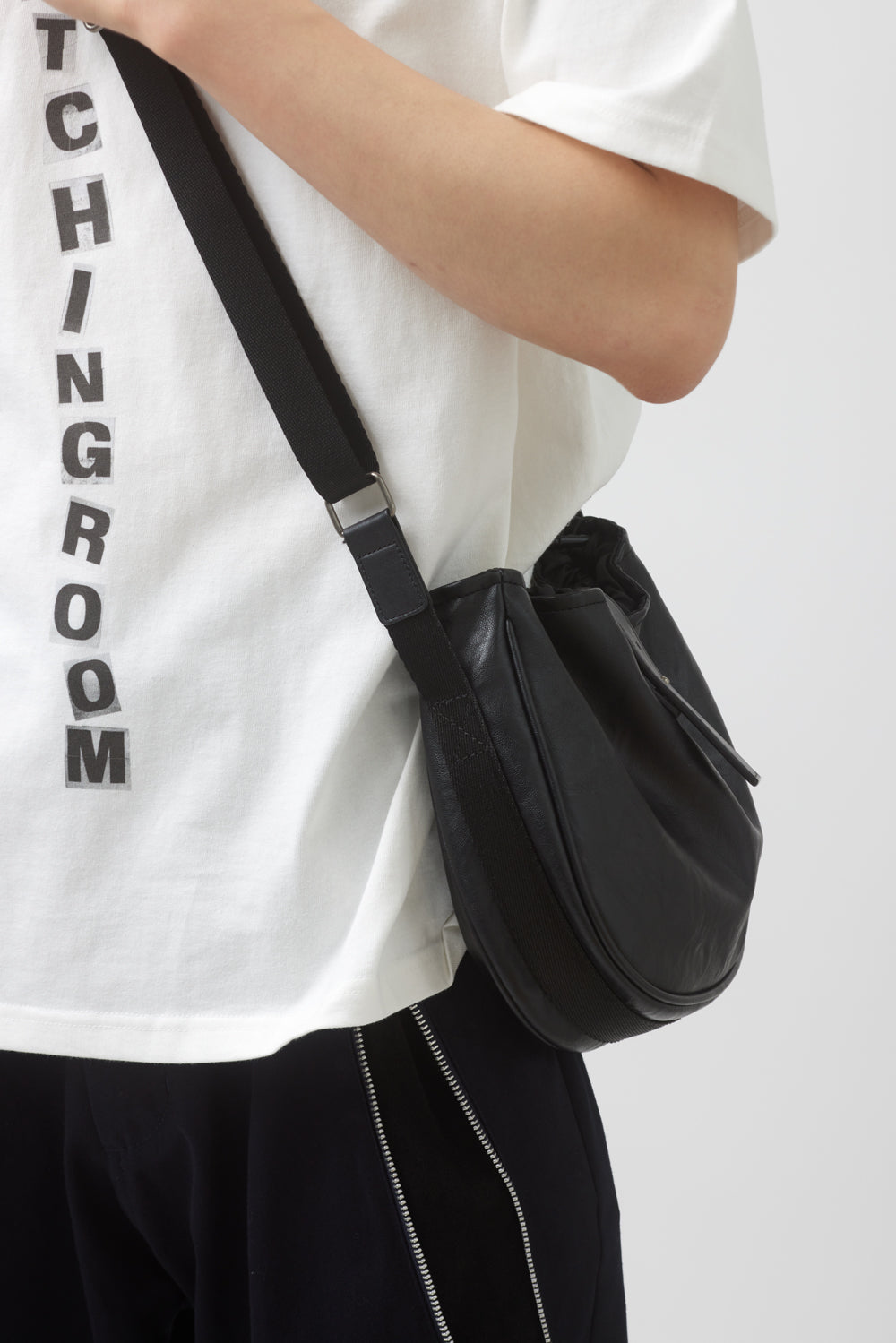 Hatchingroom - Wavy Bag Mini Faux Leather (Black) product image 15 | TRAB K-Fashion Australia