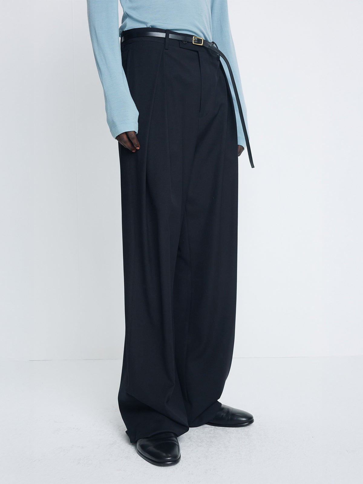 Tonywack - Cross Tuck Wide Trousers (Black) product image 5 | TRAB K-Fashion Australia