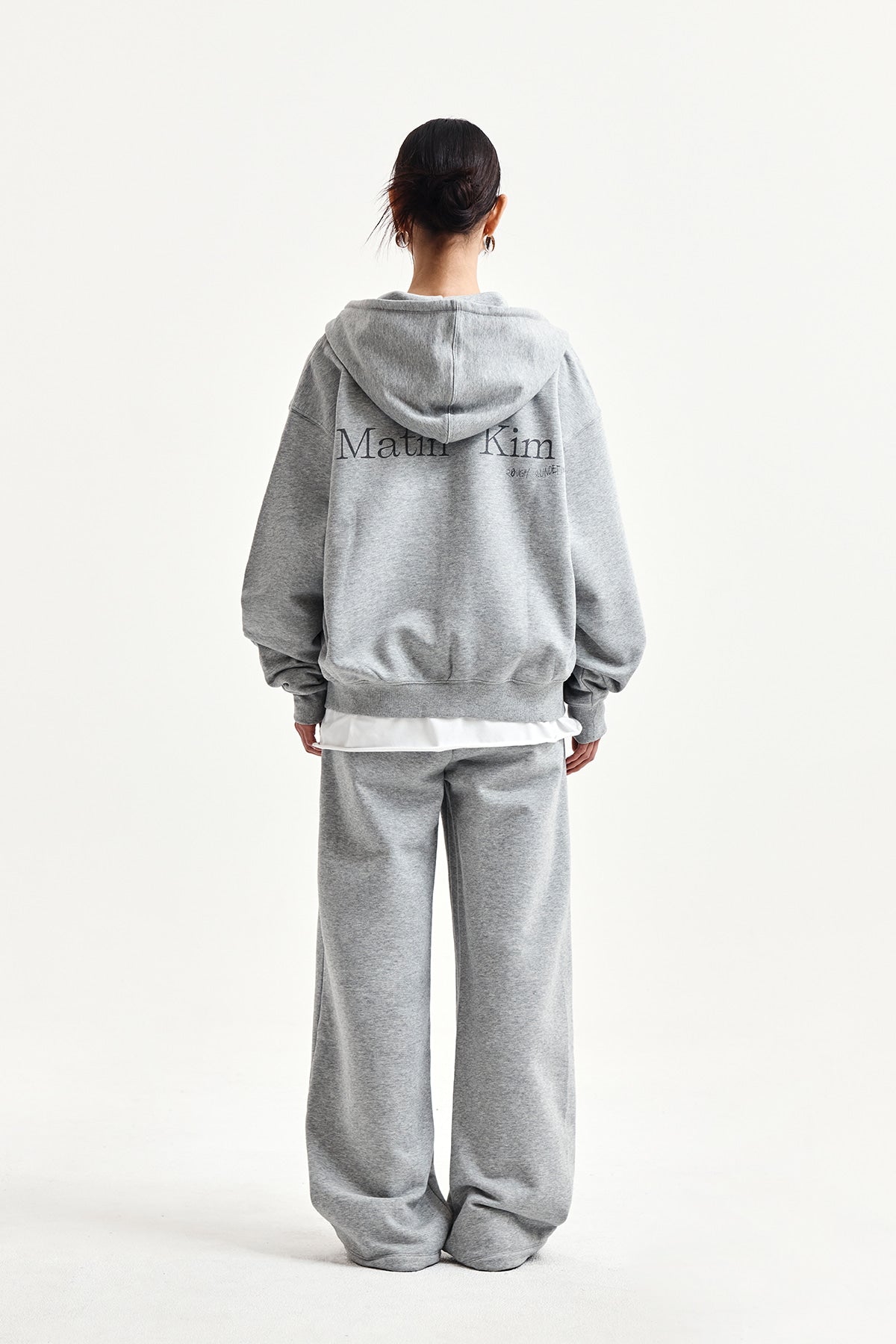 Matin Kim - Essential Logo Sweatpants (Grey) product image 7 | TRAB K-Fashion Australia