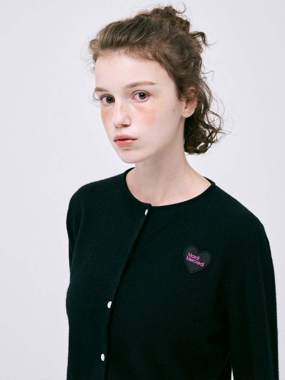 Mardi Mercredi - Raccoon Blended Cropped Cardigan Heart Logo (Black) product image 1 | TRAB K-Fashion Australia