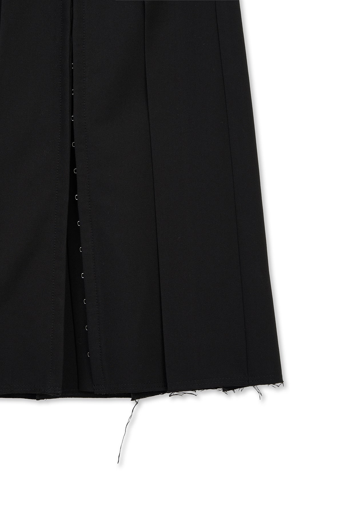 Matin Kim - Belted Slit Pleat Skirt (Black) product image 4 | TRAB K-Fashion Australia