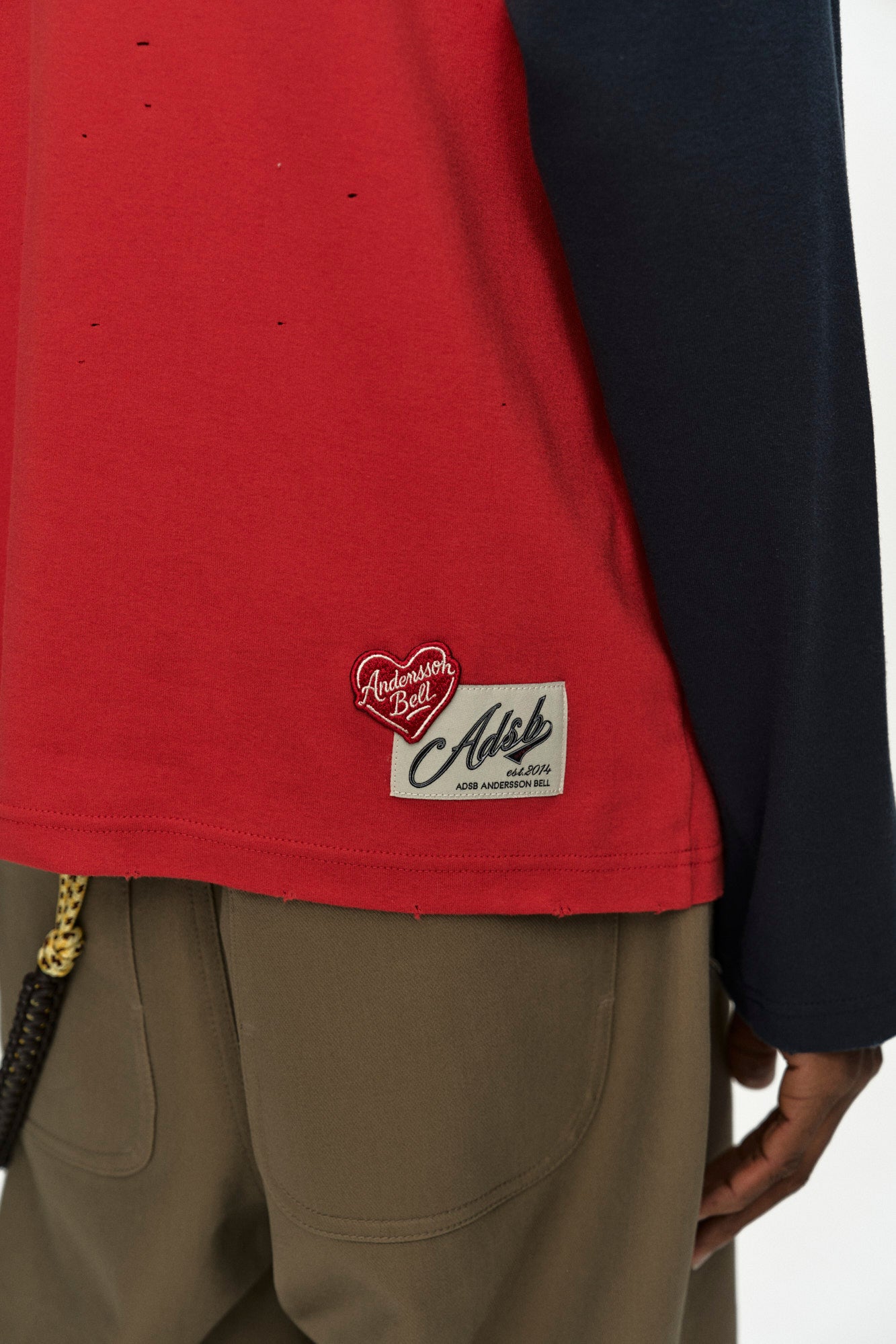 Andersson Bell - Logo Wappen Raglan L/s T-Shirt (Red/Navy) product image 6 | TRAB K-Fashion Australia