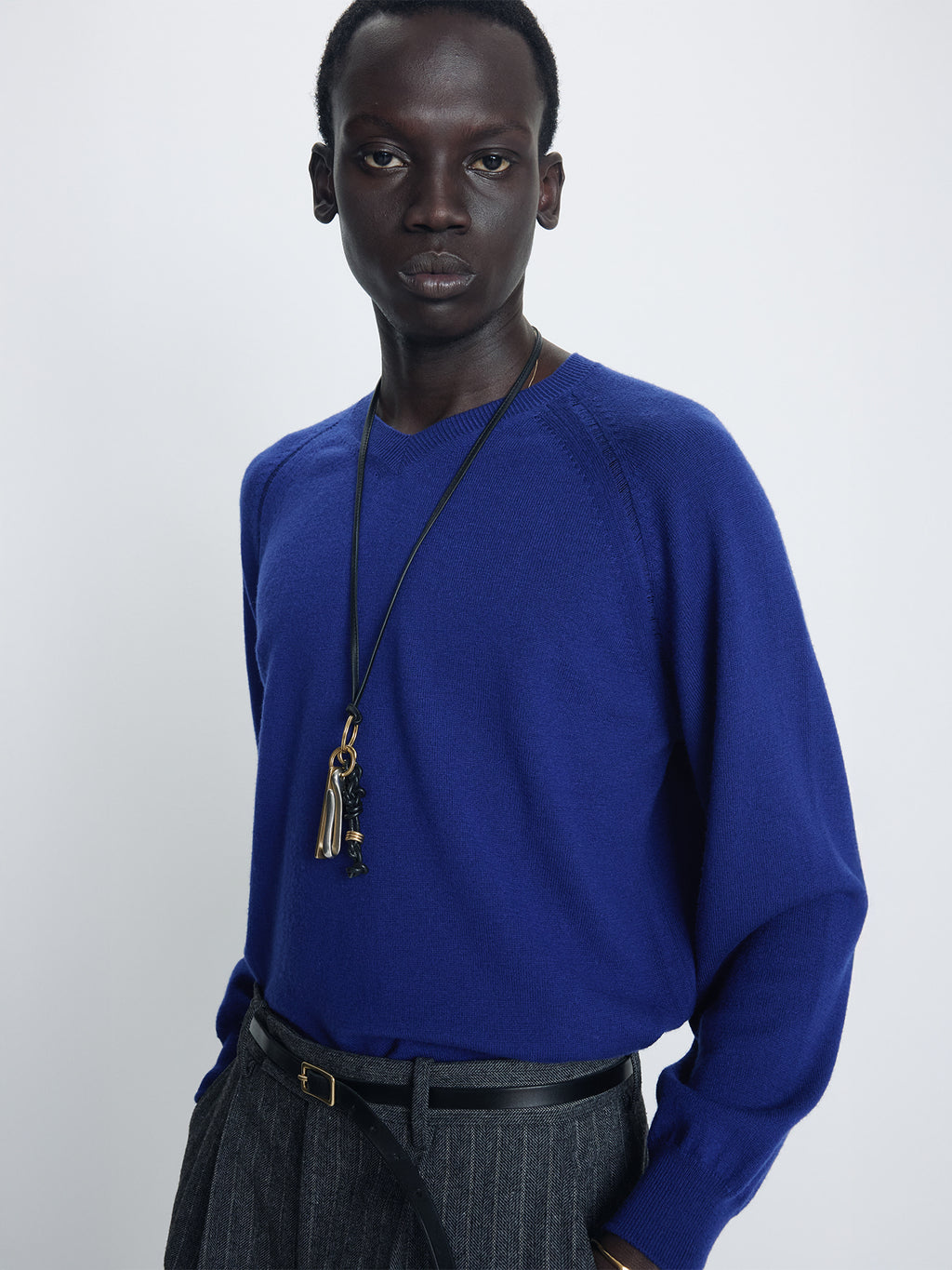 Tonywack - Super Fine Merino Wool Distressed V- Neck Knit (Navy) product image 4 | TRAB K-Fashion Australia