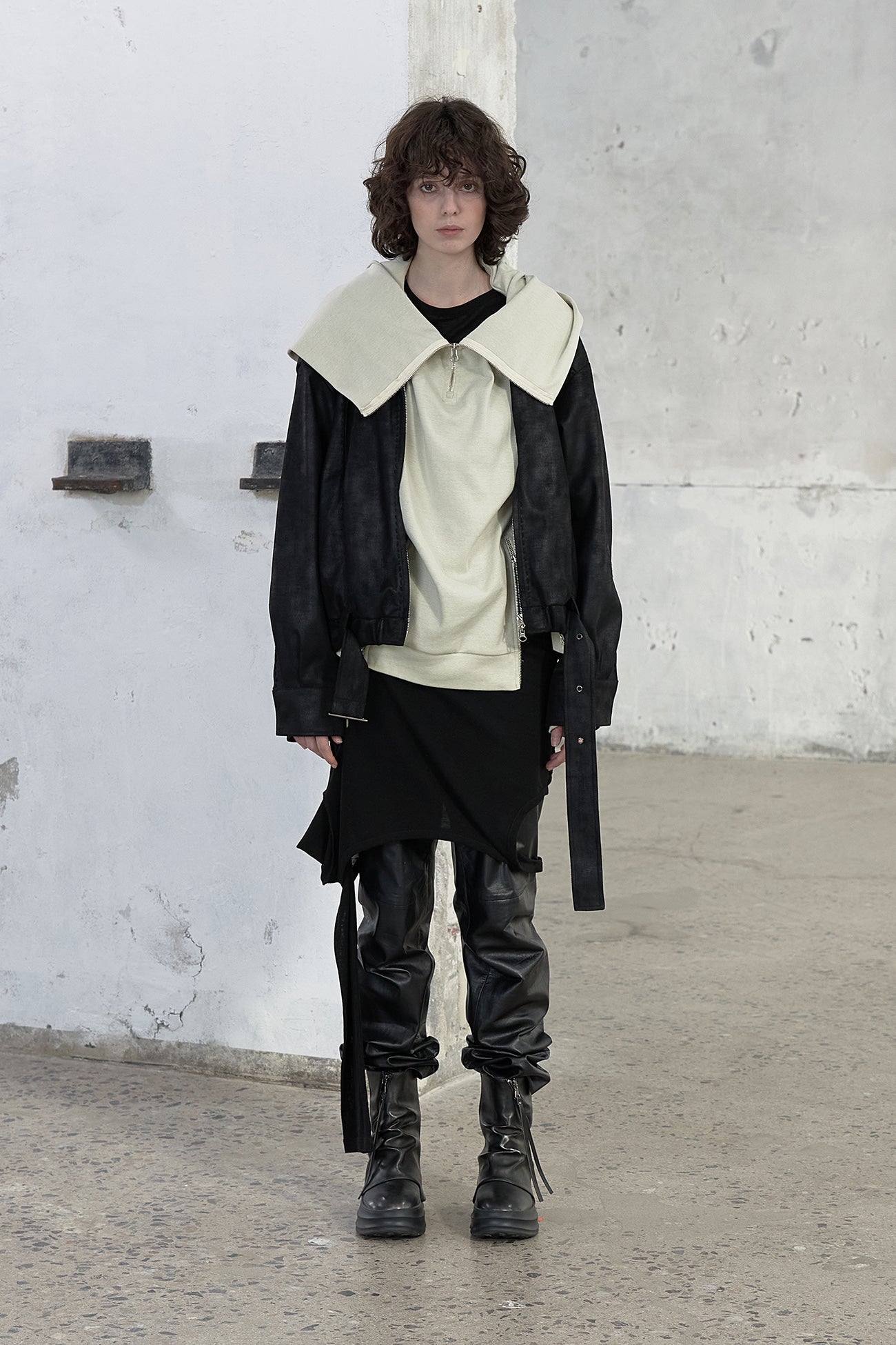 Deinet - Stitch Bomber Jumper (Black) product image 1 | TRAB K-Fashion Australia