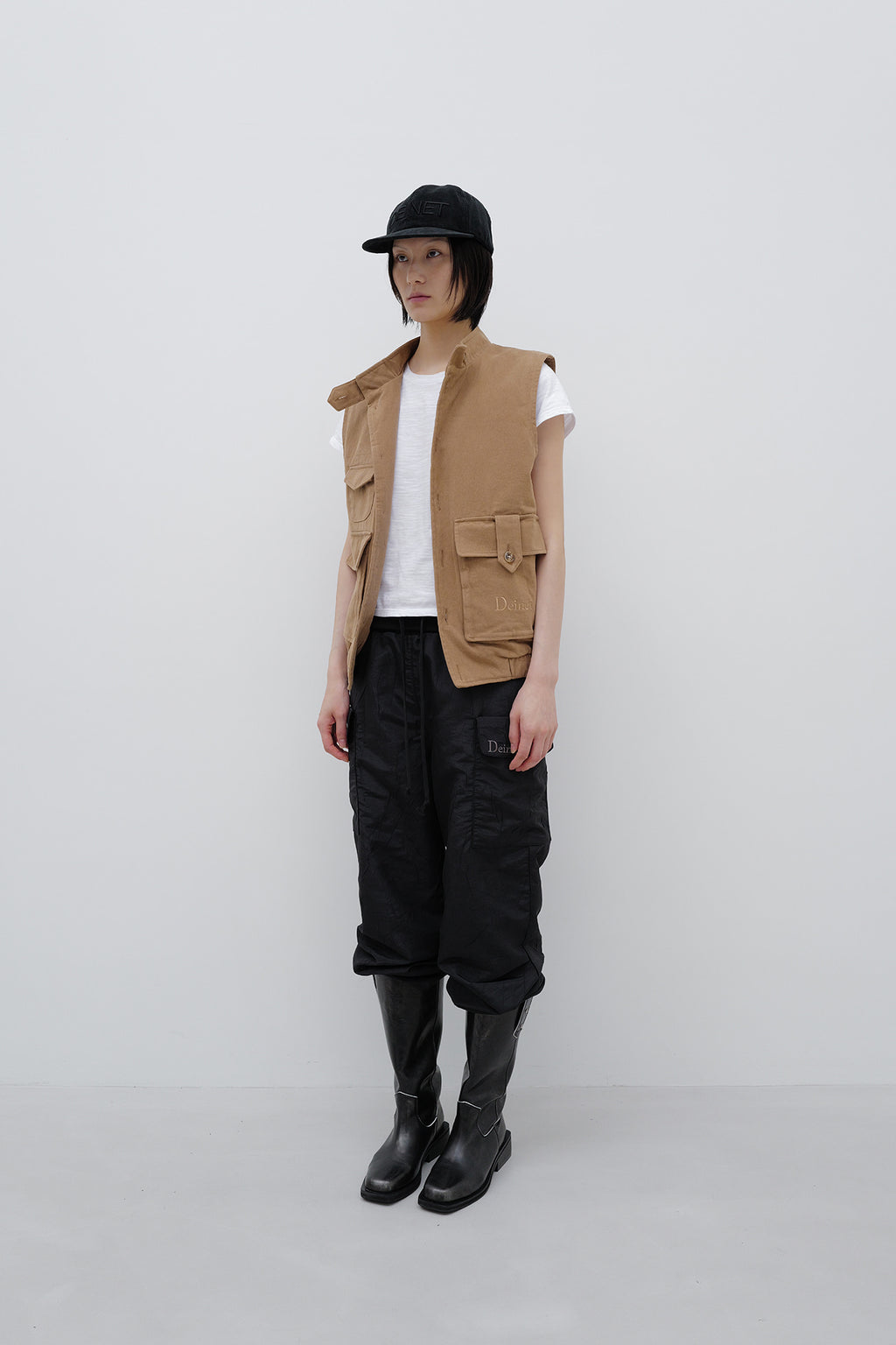 Deinet - Deinet Multi Pocket Cotton Vest (Beige) product image 2 | TRAB K-Fashion Australia