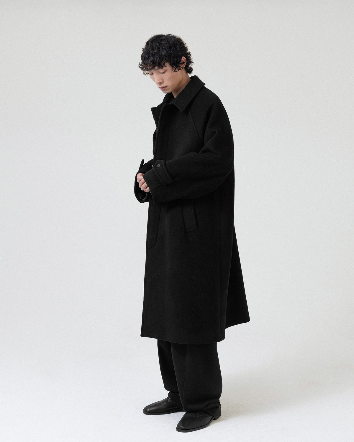 Brownyard - Balmacaan Coat (Black) product image 3 | TRAB K-Fashion Australia