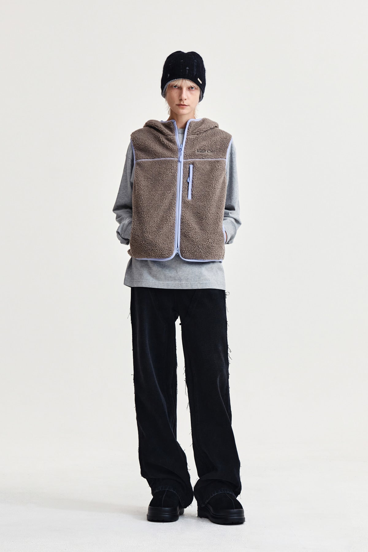 Matin Kim - Fleece Hoody Vest (Grey) product image 8 | TRAB K-Fashion Australia