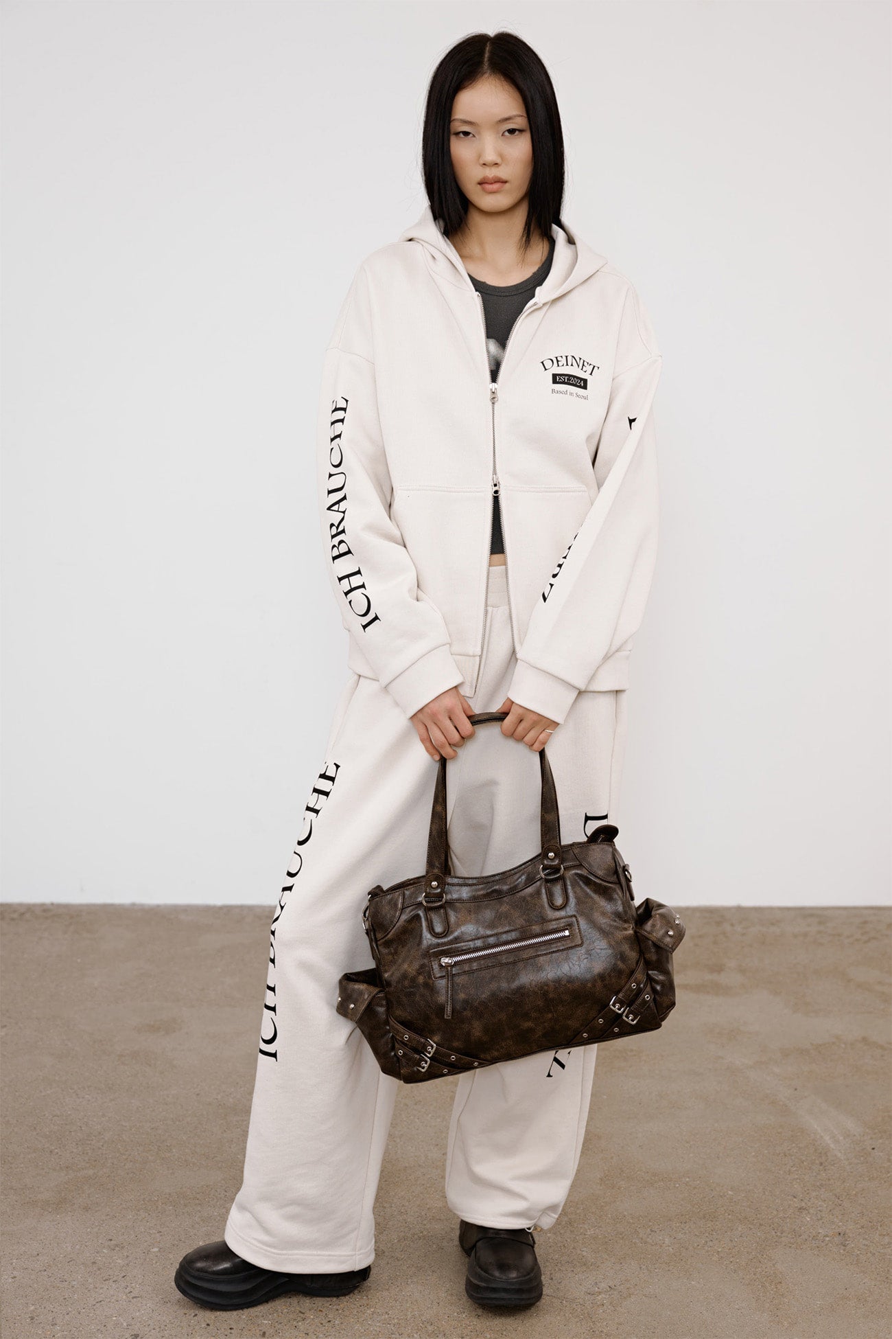 Deinet - German Lettering Hoodie Zip-Up (Ivory) product image 7 | TRAB K-Fashion Australia