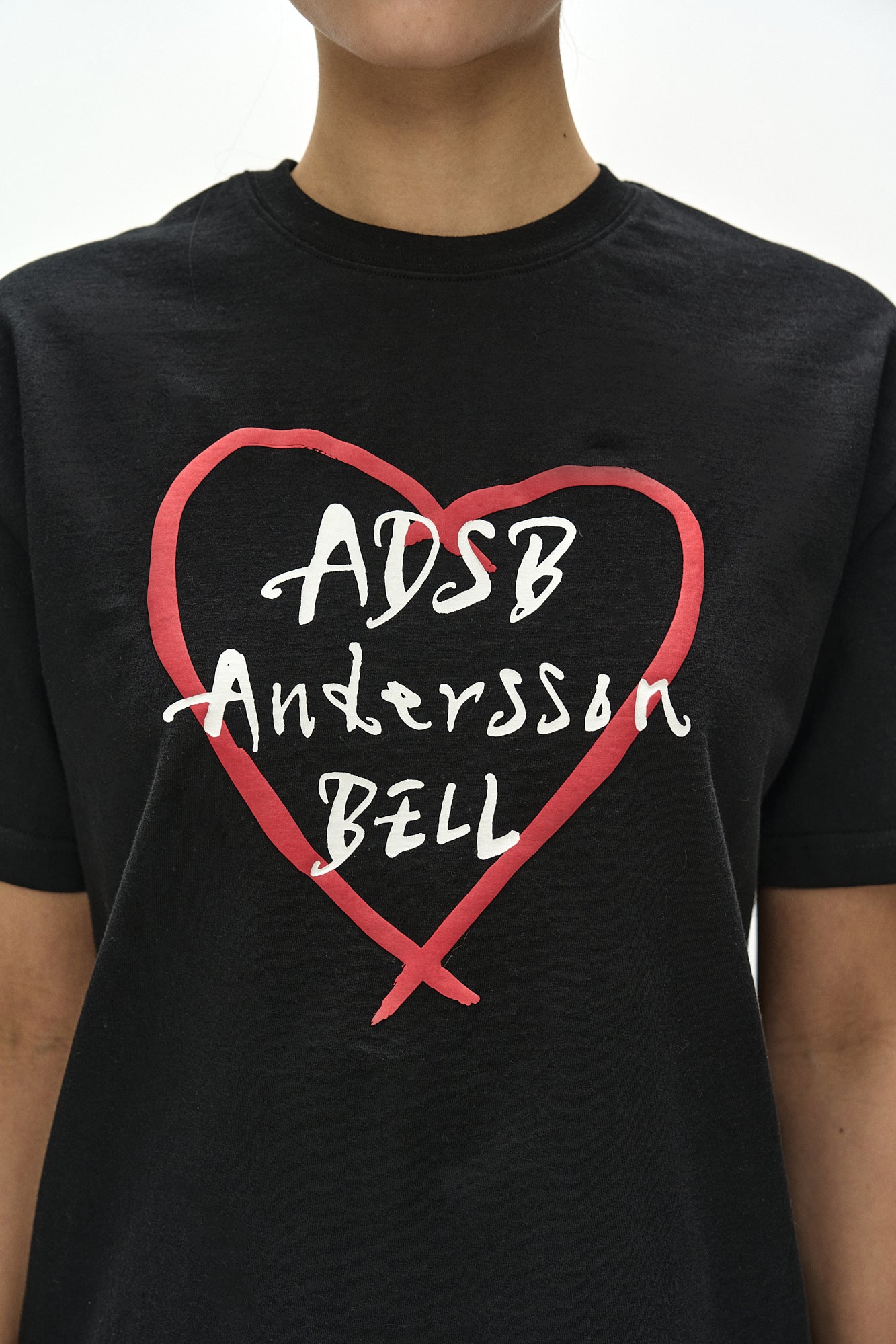 Andersson Bell - Unisex Heart Kelly Logo T-Shirt (Black/Red) product image 7 | TRAB K-Fashion Australia