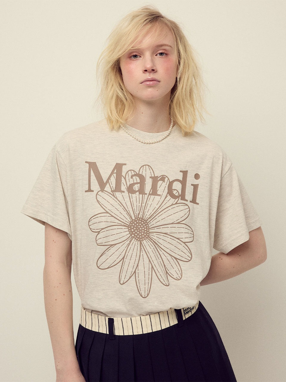 Mardi Mercredi - Tshirt Flowermardi (Oatmeal Taupe) product image 1 | TRAB K-Fashion Australia