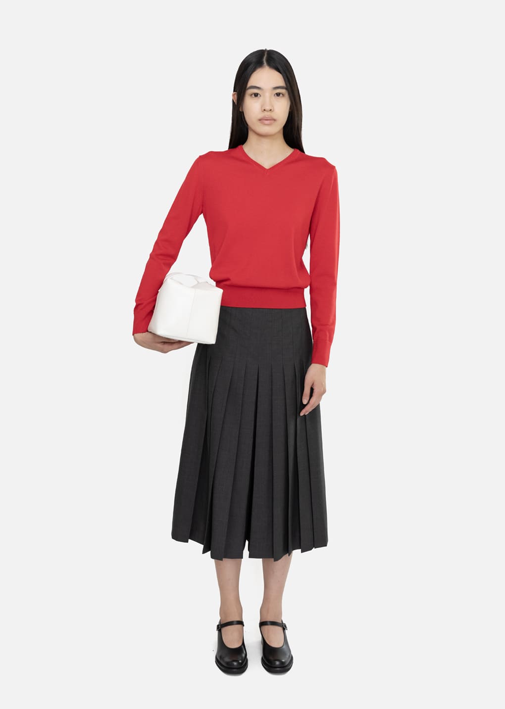 Amomento - Wool V-neck Knit (Red) product image 2 | TRAB K-Fashion Australia