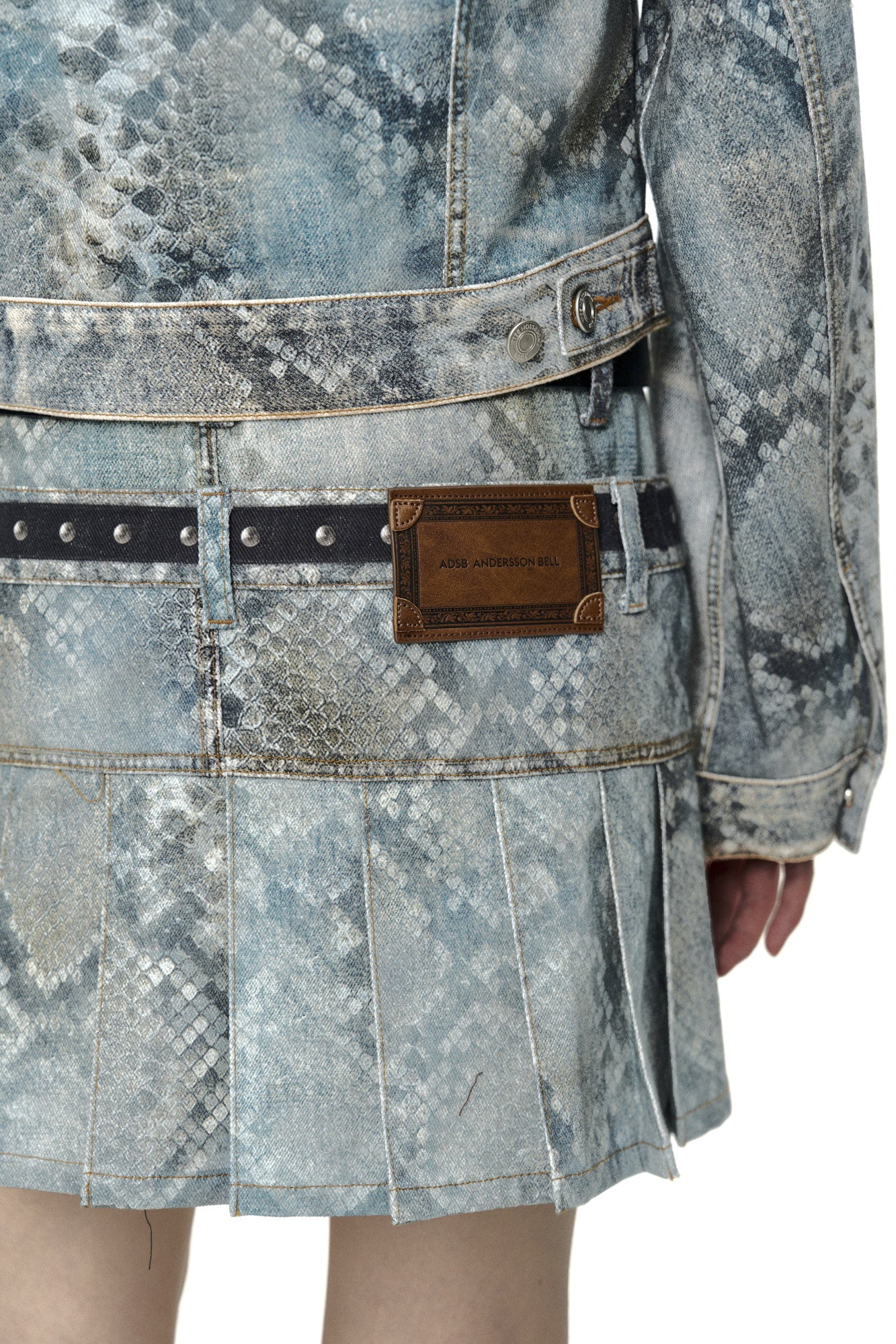 Andersson Bell - Python Fade Denim Printed Jacket (Blue) product image 6 | TRAB K-Fashion Australia