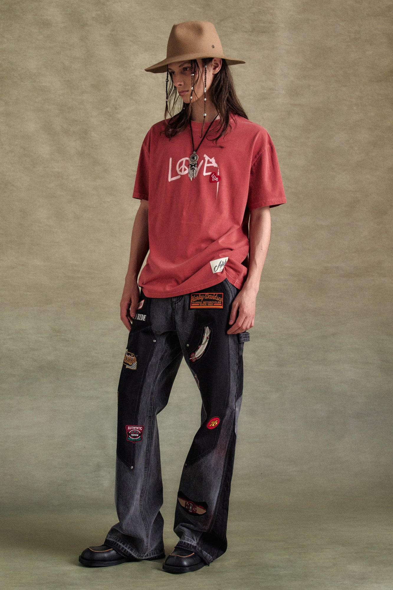 Andersson Bell - Unisex Love T-Shirt (Red) product image 4 | TRAB K-Fashion Australia