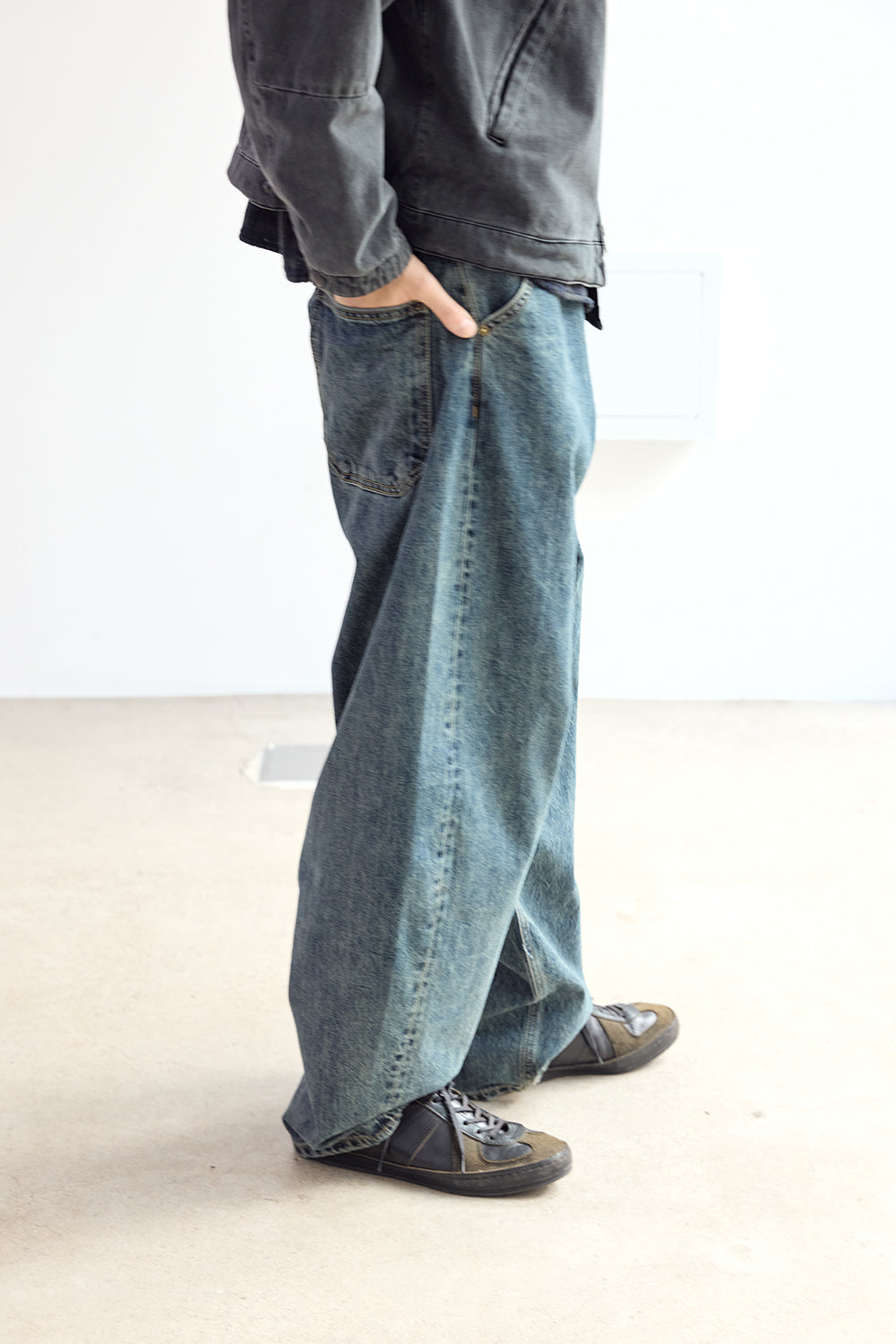 Hatchingroom - Curve Jeans Vintage (Blue) product image 10 | TRAB K-Fashion Australia