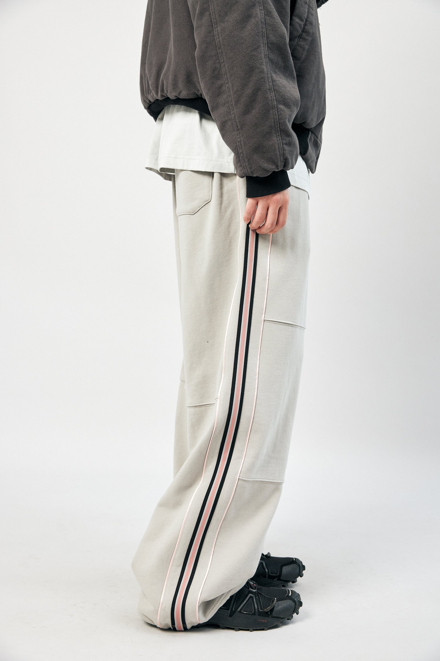 Hatchingroom - Wide Track Sweat Pants (Grey) product image 13 | TRAB K-Fashion Australia
